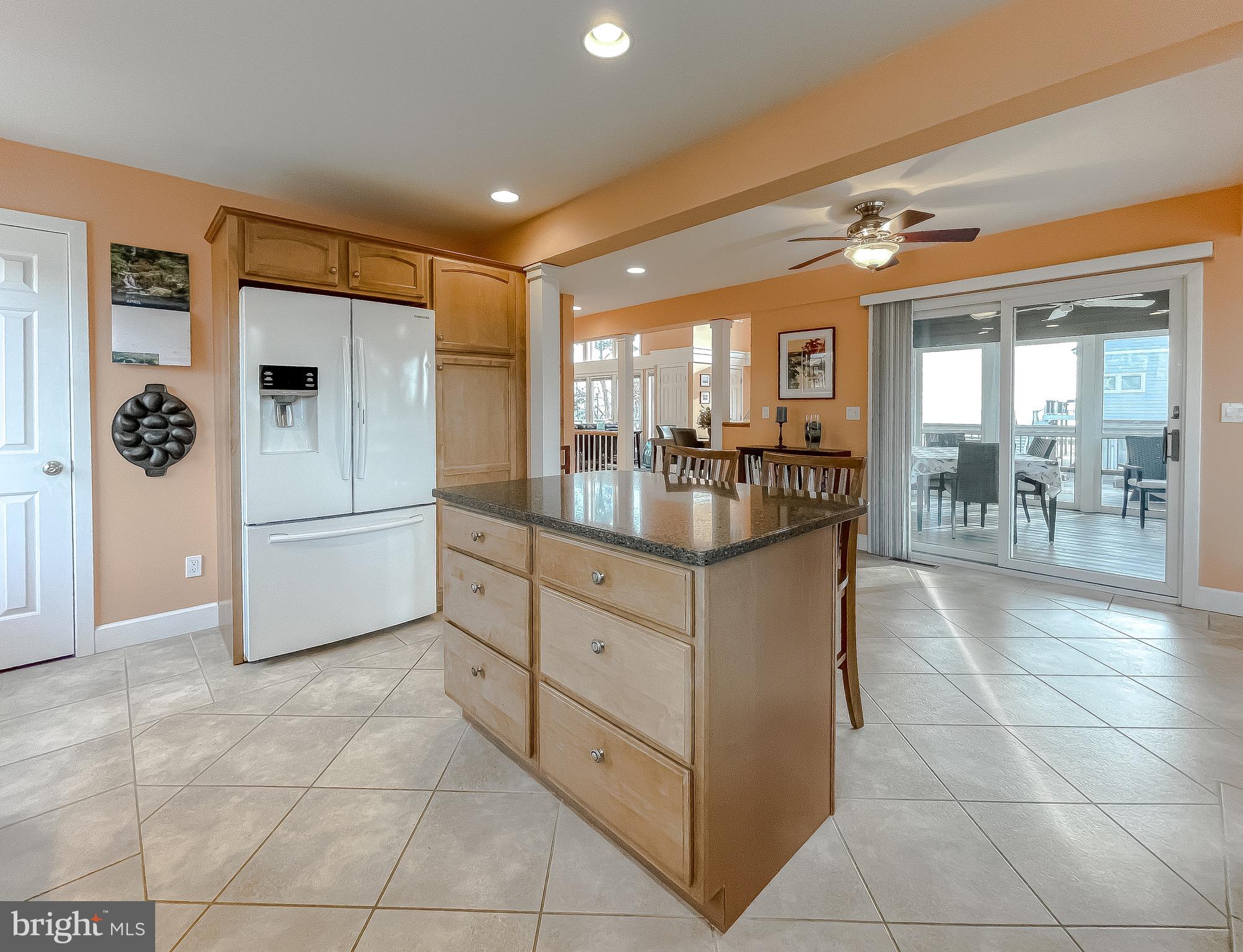 HAYS BEACH - Residential