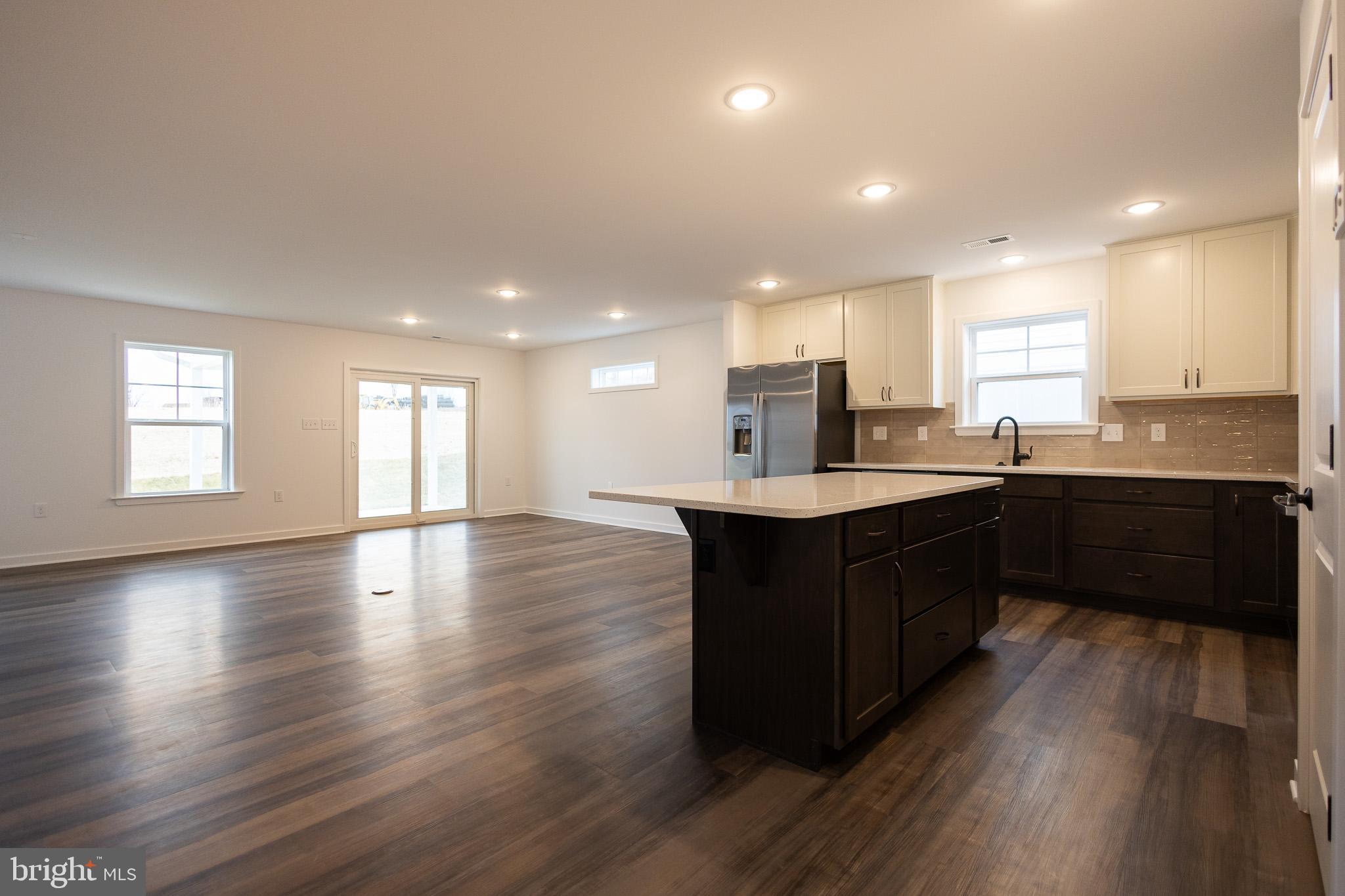 CARDINAL POINTE - Residential