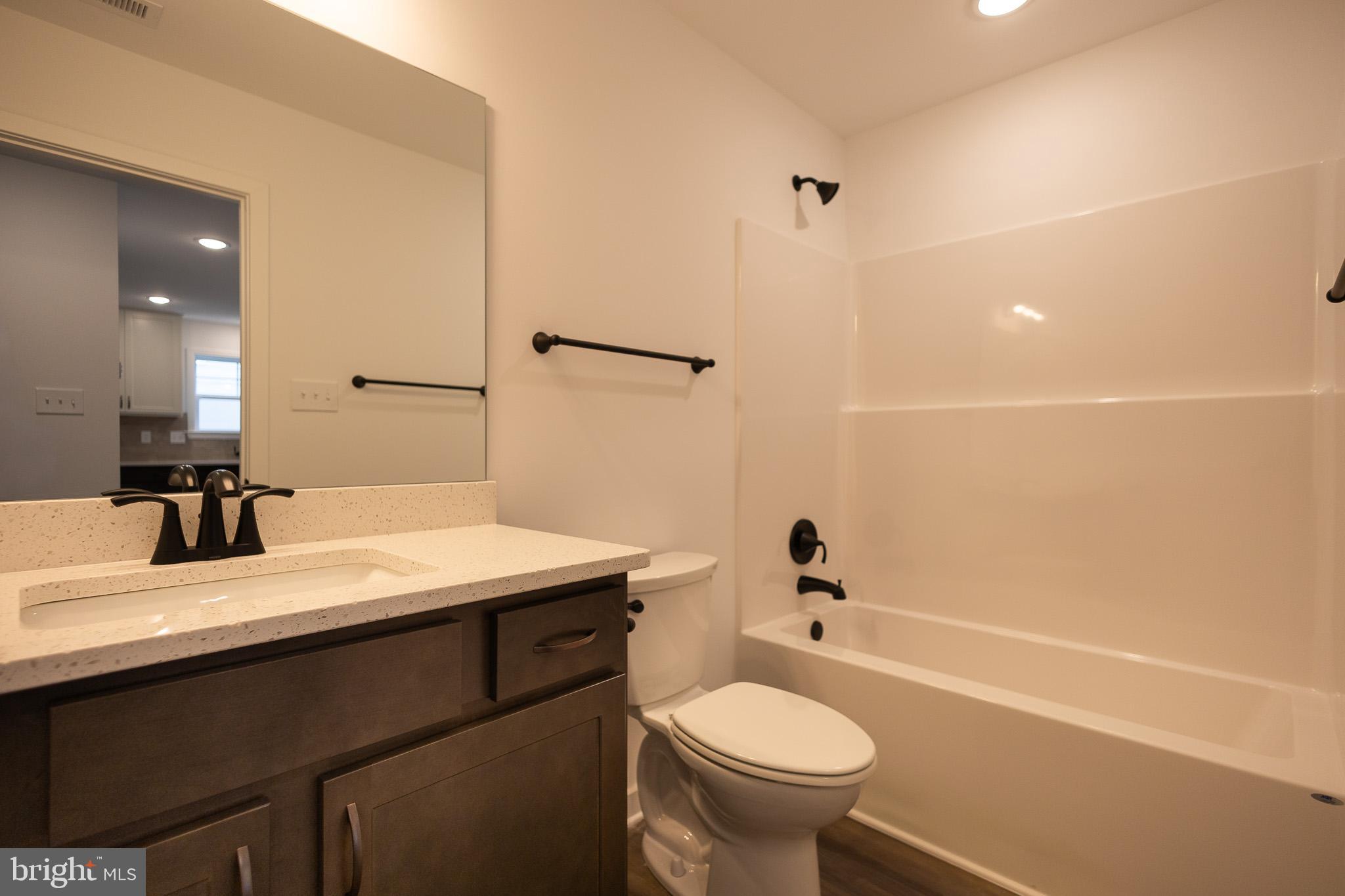 CARDINAL POINTE - Residential