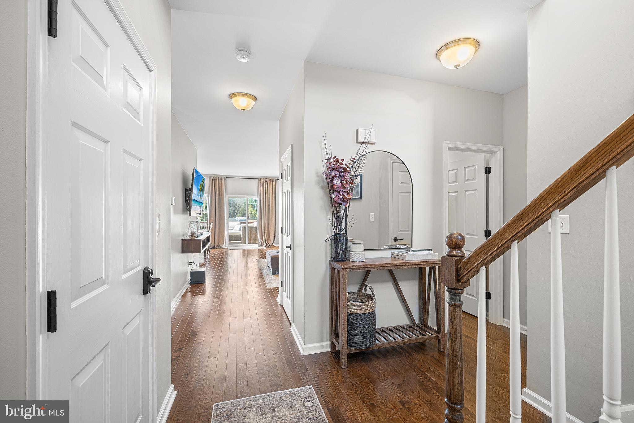 MONROE COURT - Residential