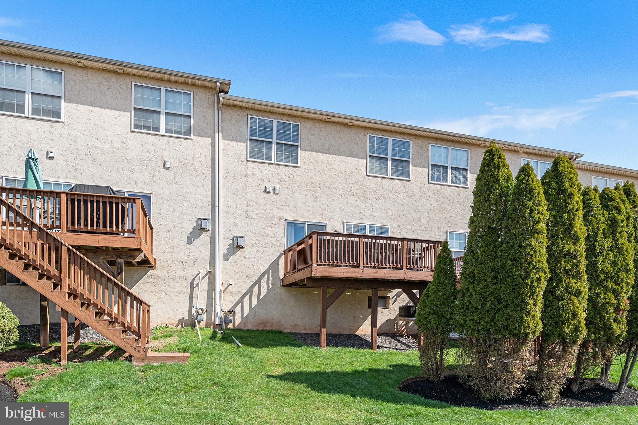 MONROE COURT - Residential