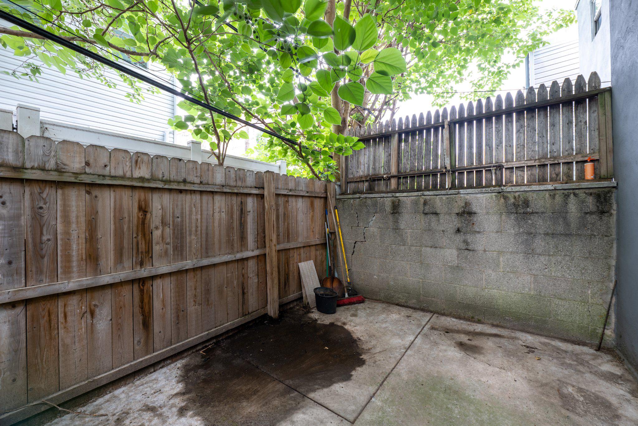 POINT BREEZE - Residential