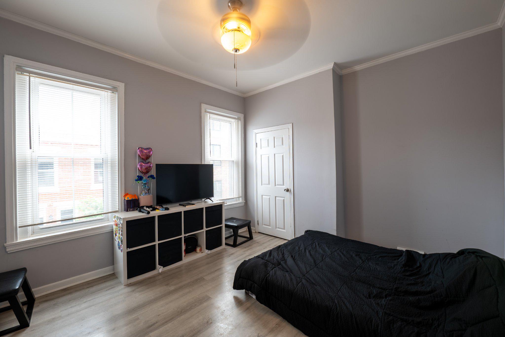 POINT BREEZE - Residential