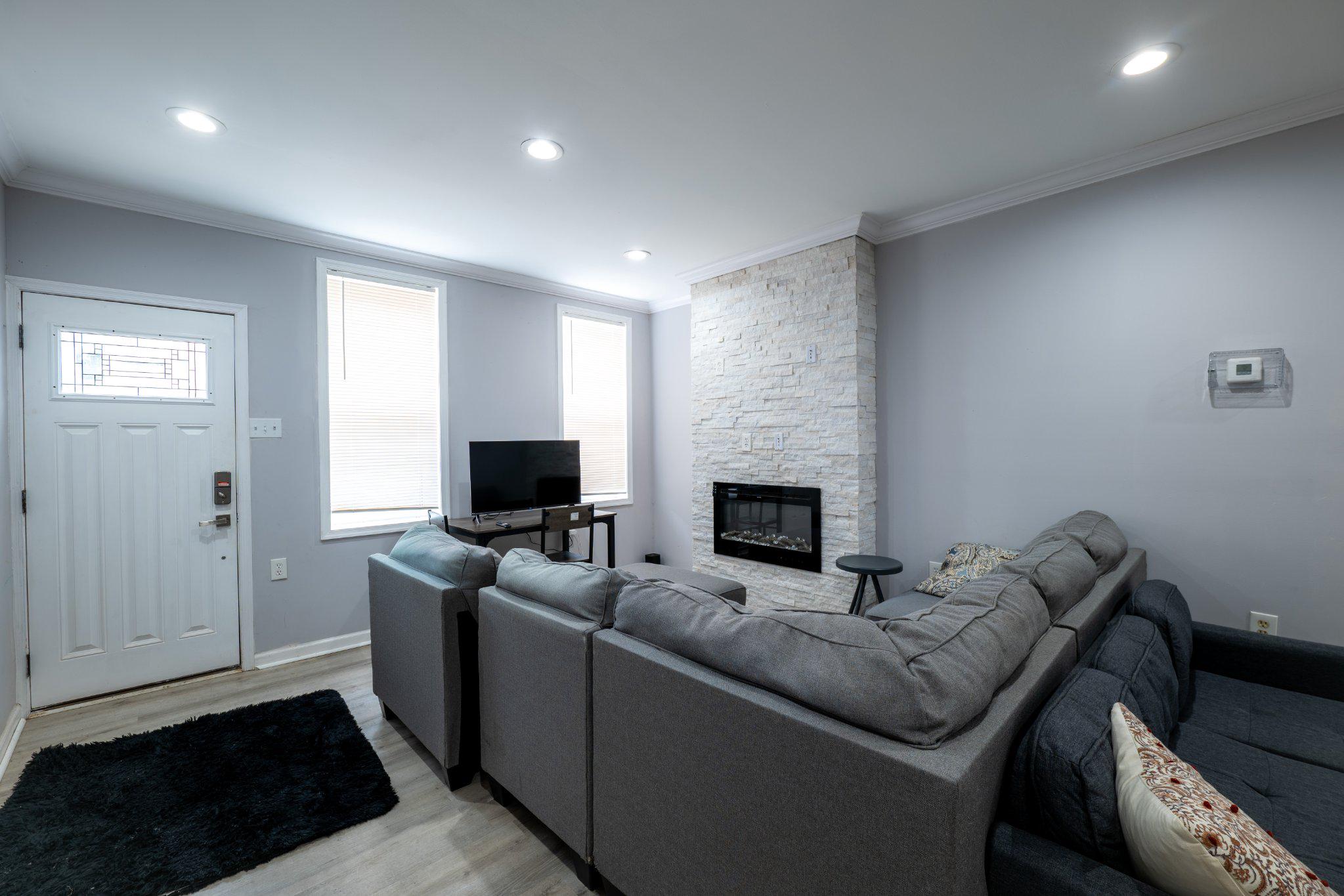 POINT BREEZE - Residential
