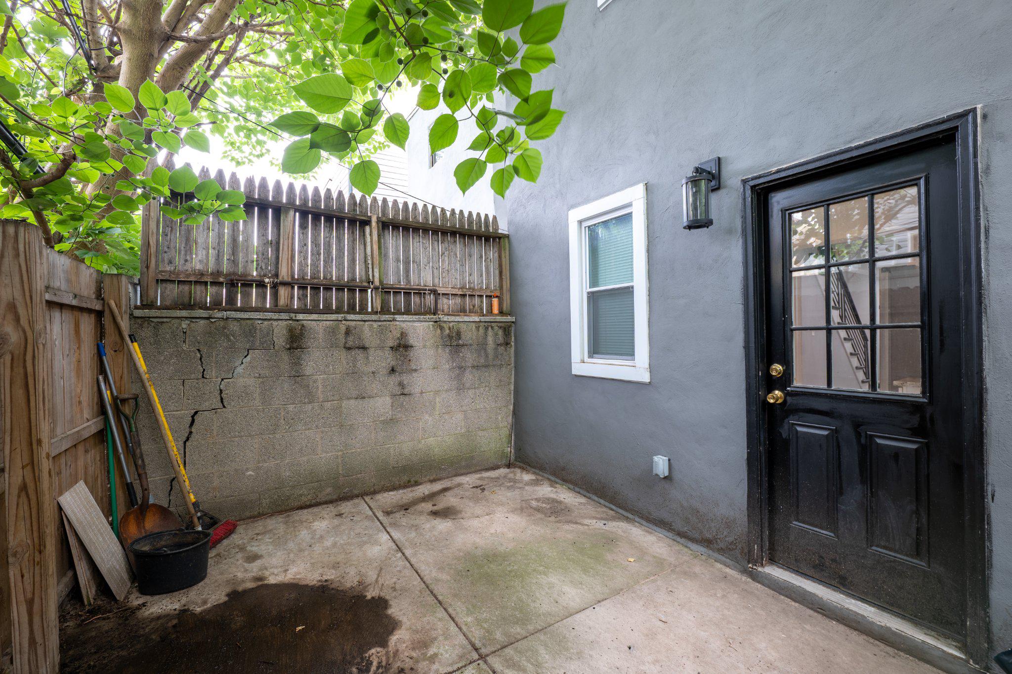 POINT BREEZE - Residential