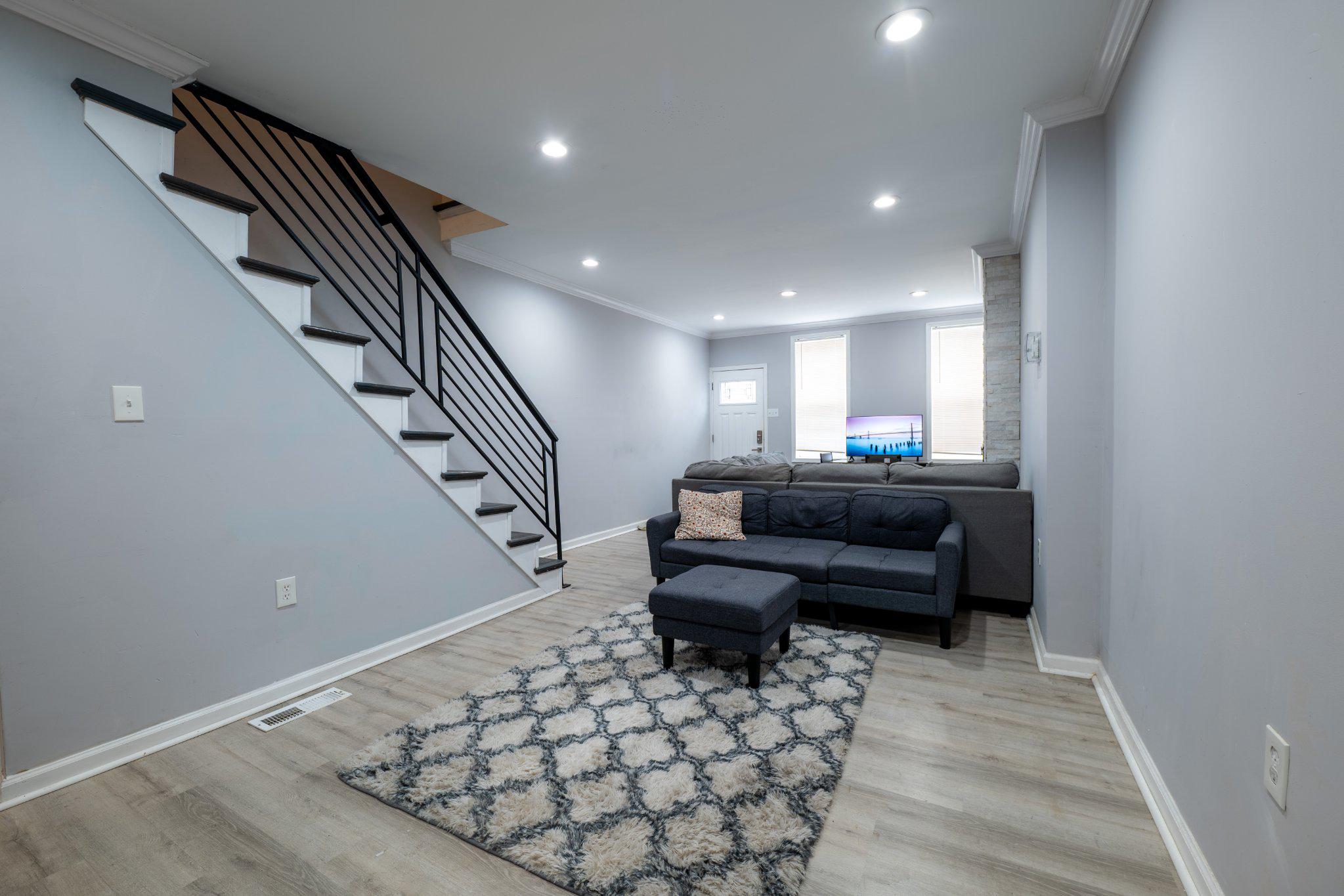 POINT BREEZE - Residential