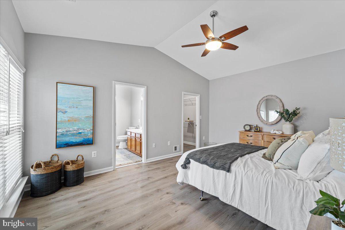 SIGNATURE AT BROADLANDS - Residential