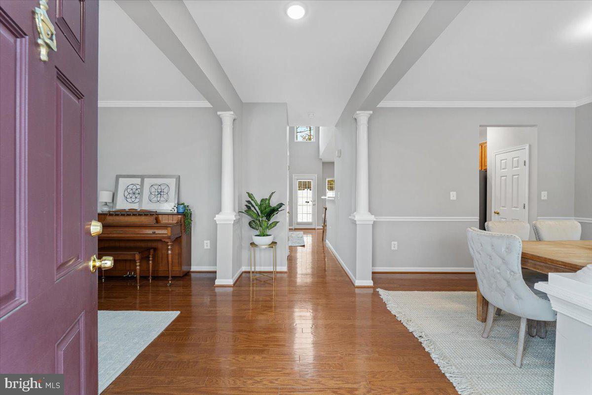 SIGNATURE AT BROADLANDS - Residential