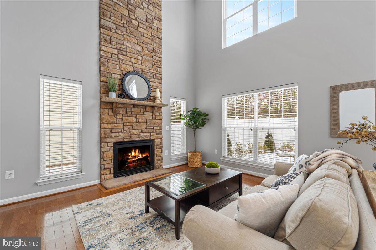 SIGNATURE AT BROADLANDS - Residential