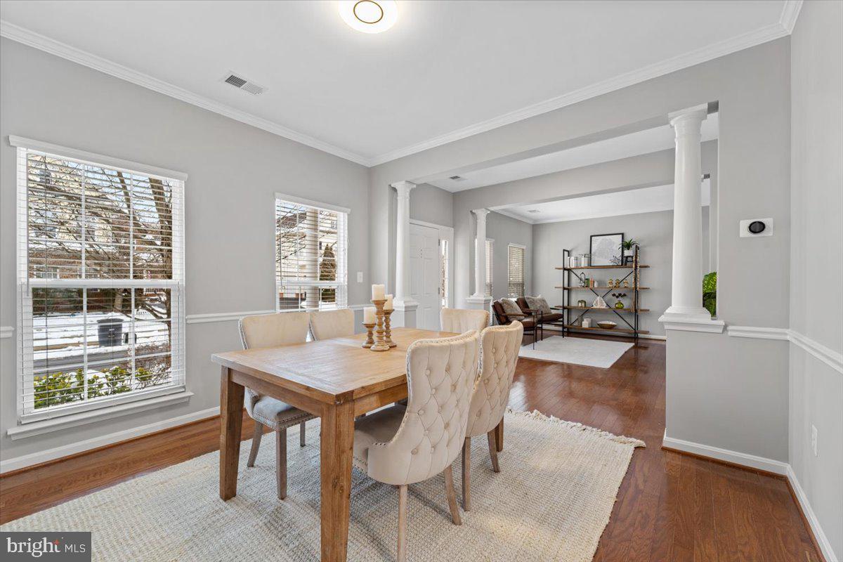 SIGNATURE AT BROADLANDS - Residential
