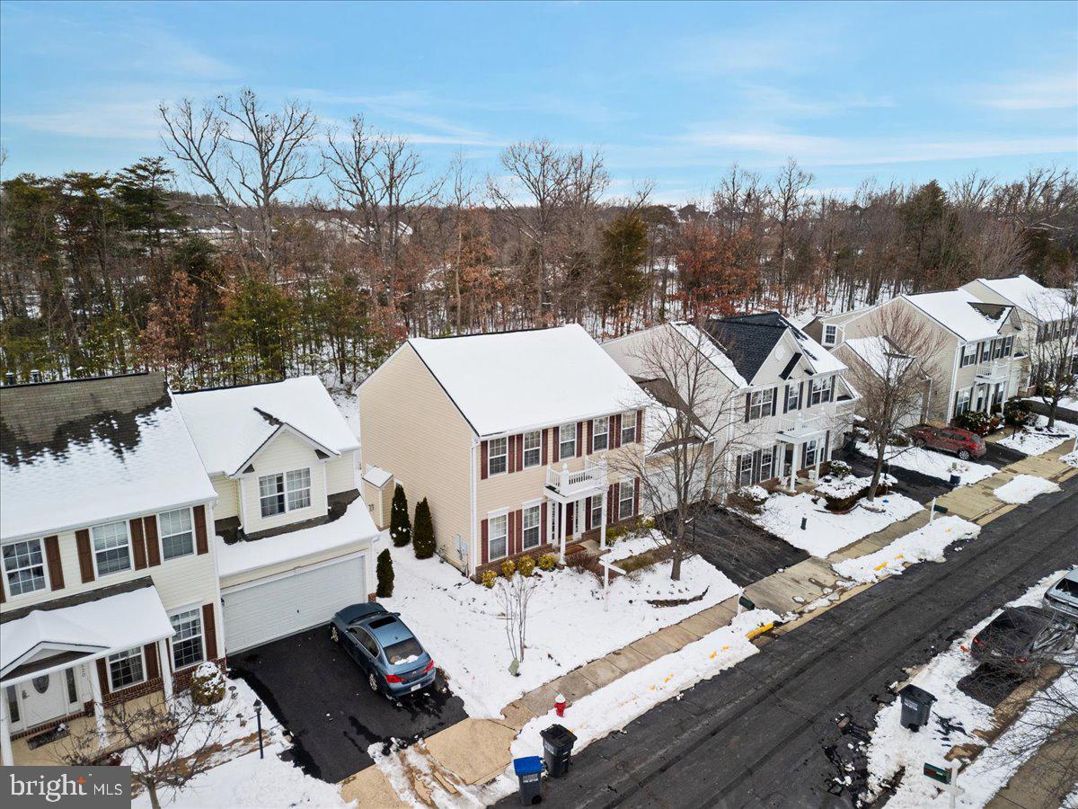 SIGNATURE AT BROADLANDS - Residential