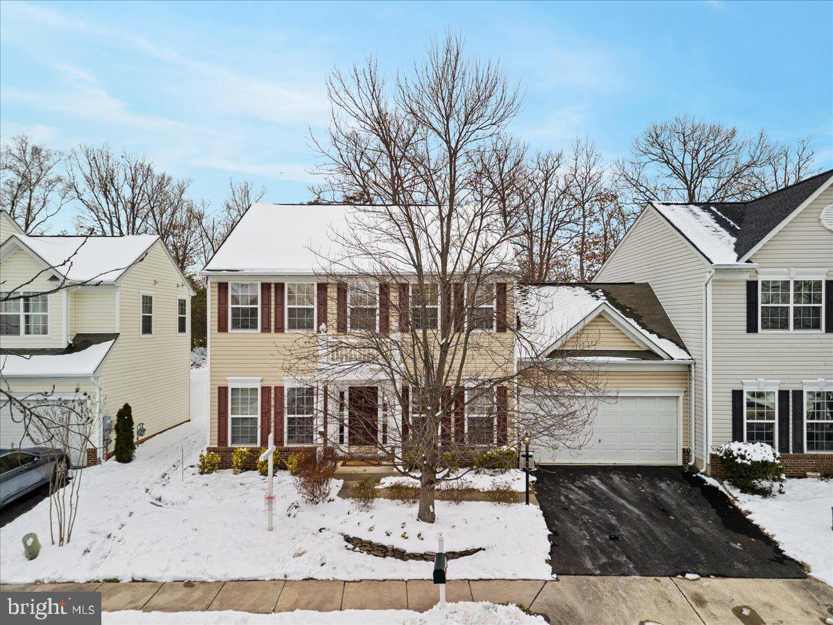 SIGNATURE AT BROADLANDS - Residential