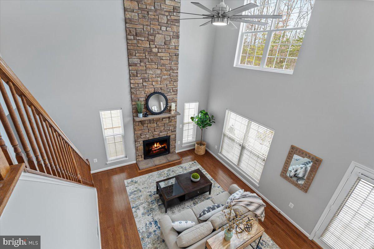 SIGNATURE AT BROADLANDS - Residential