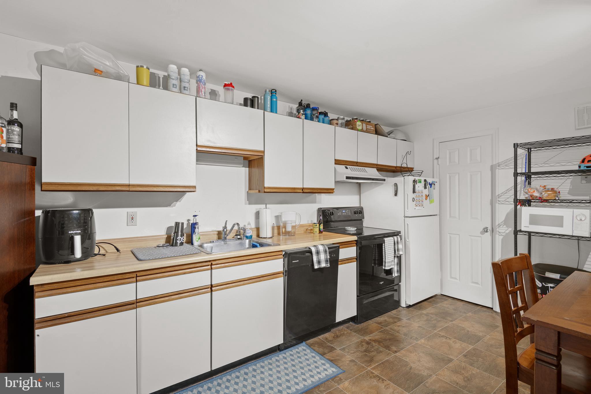 SILVER SPRING - Commercial Sale