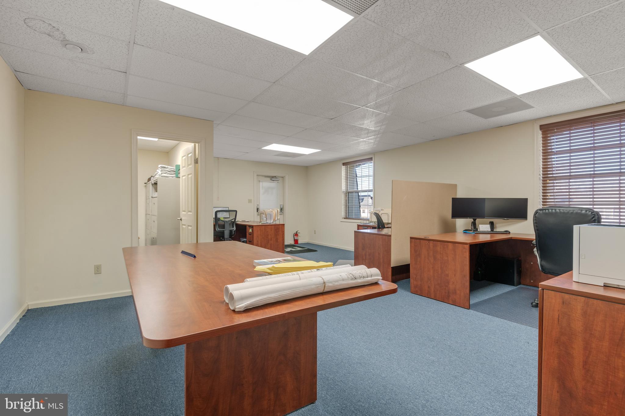 SILVER SPRING - Commercial Sale