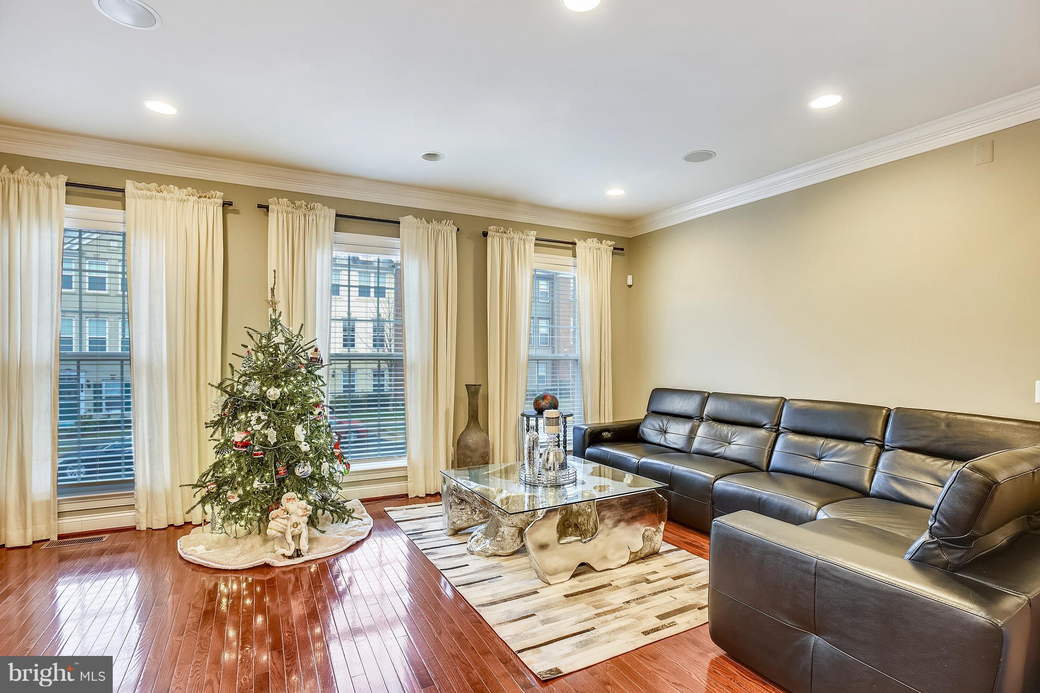 OAKLAWN - Residential