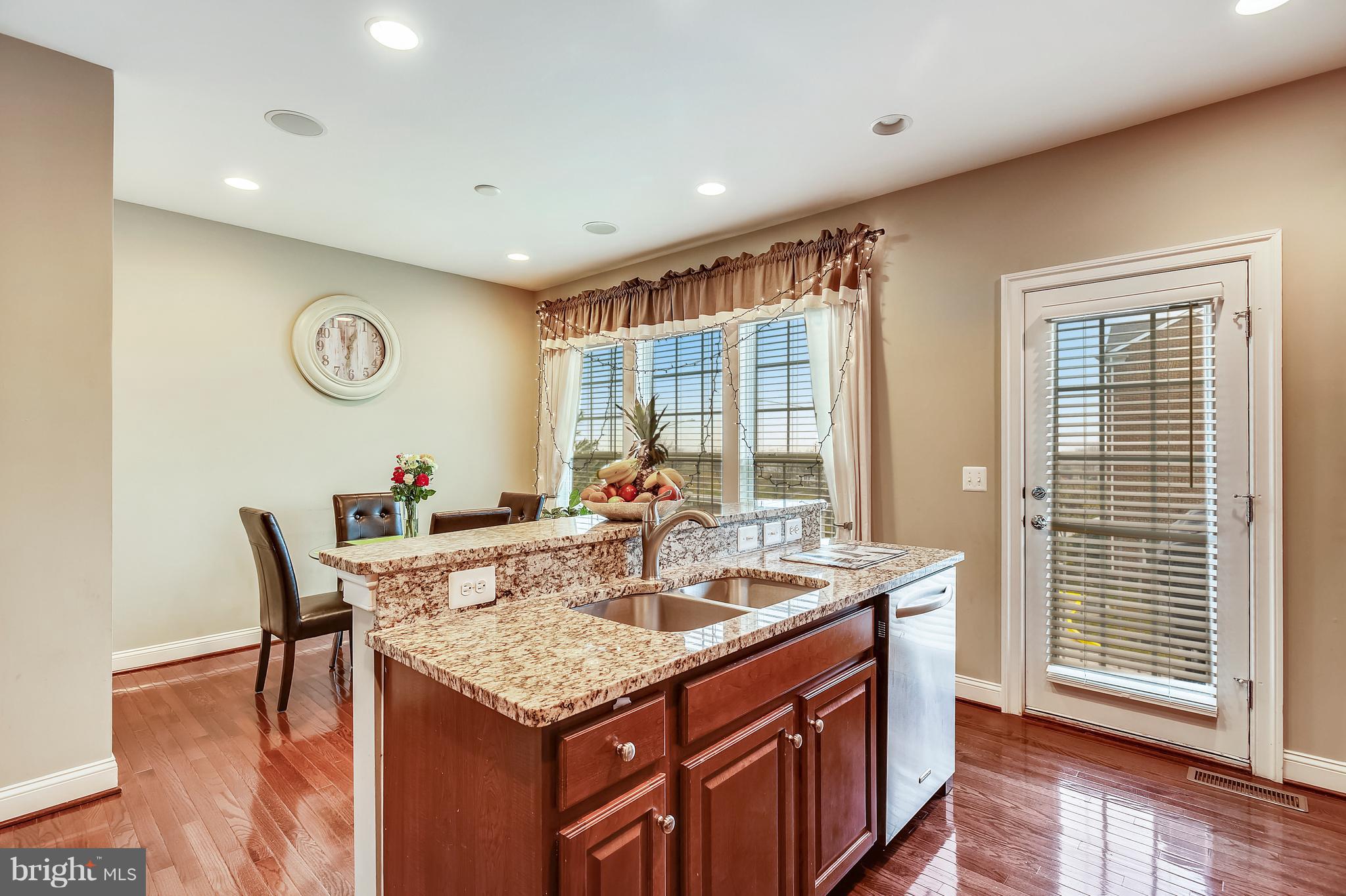 OAKLAWN - Residential