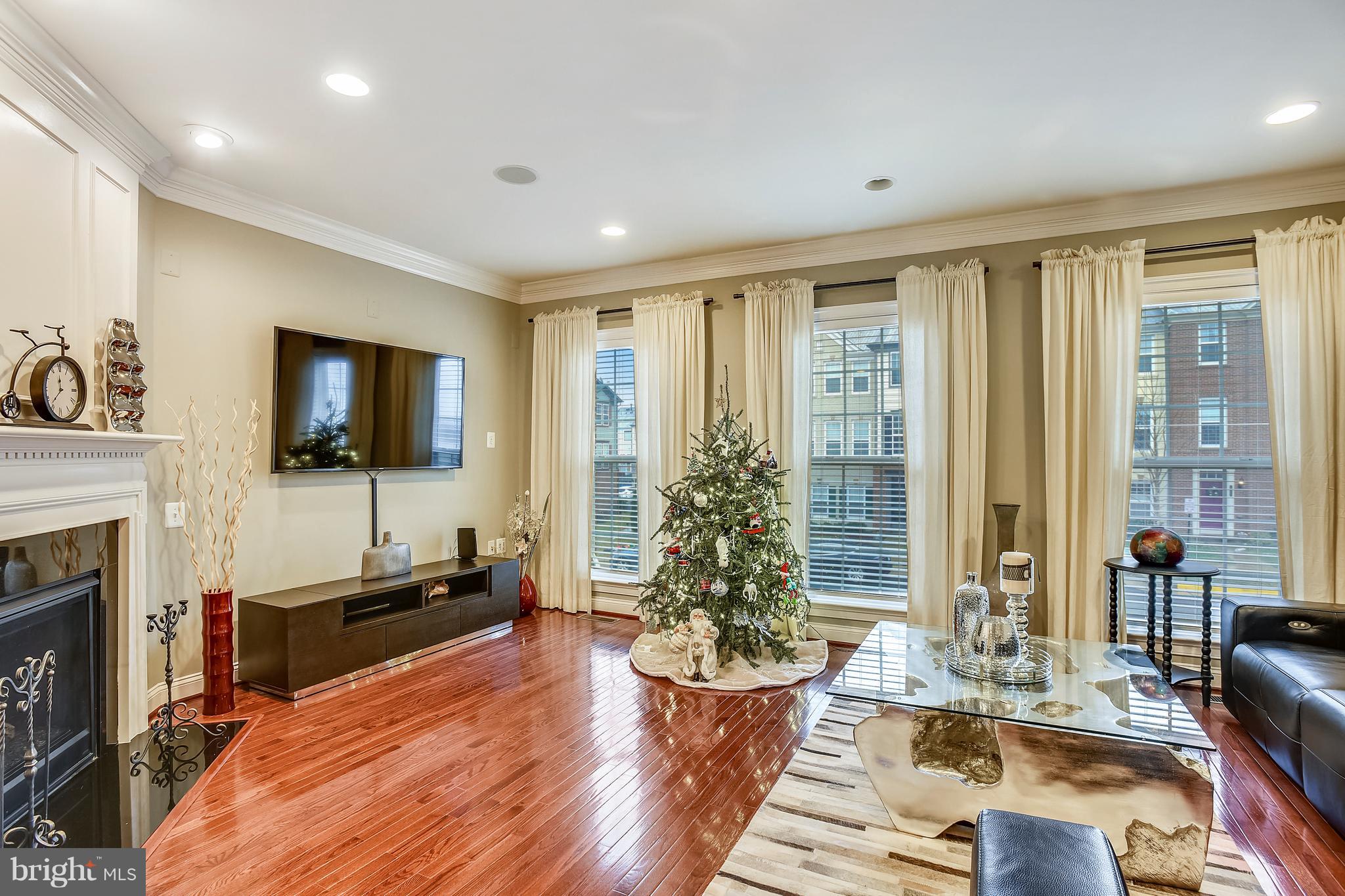 OAKLAWN - Residential