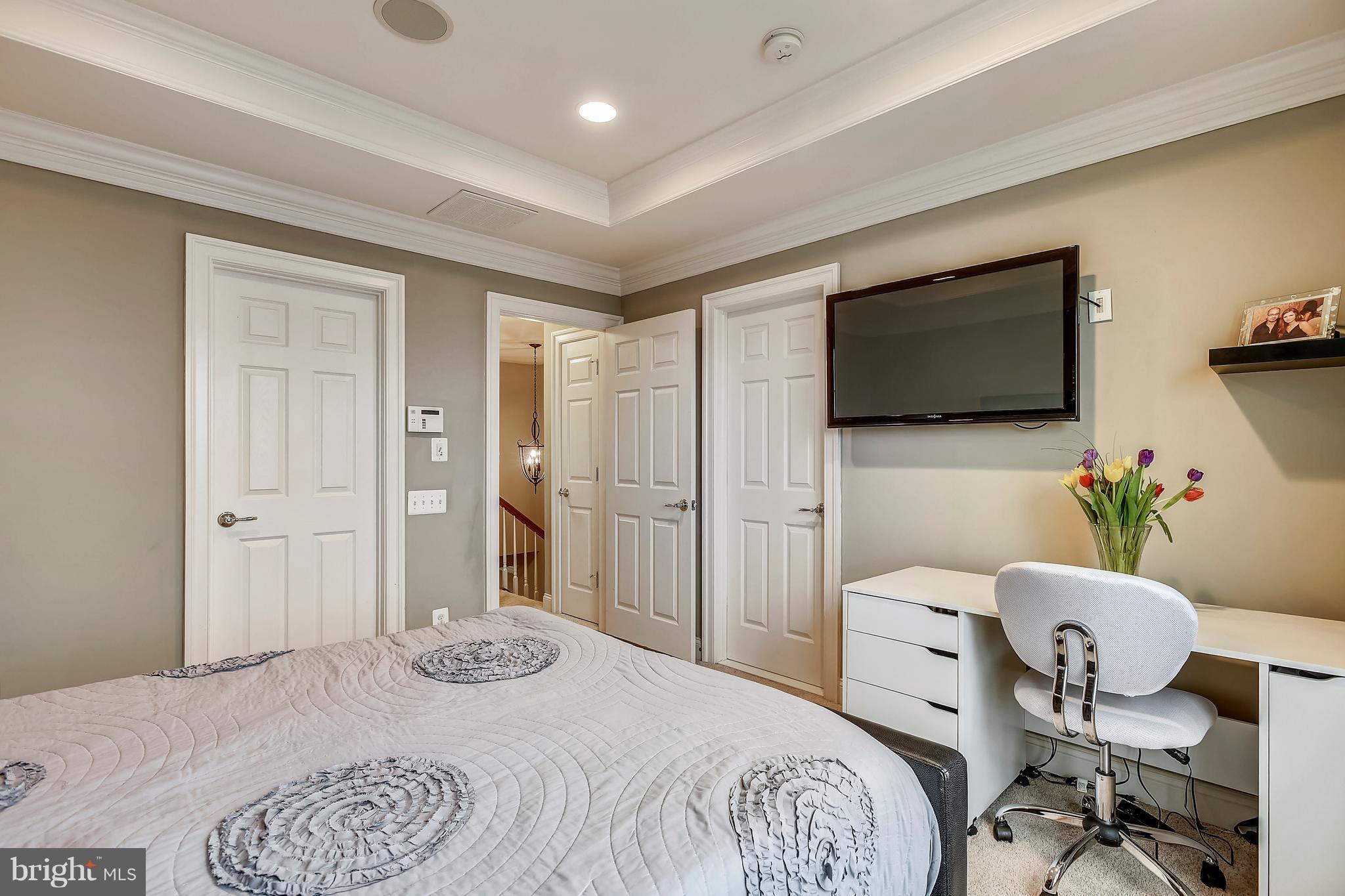 OAKLAWN - Residential