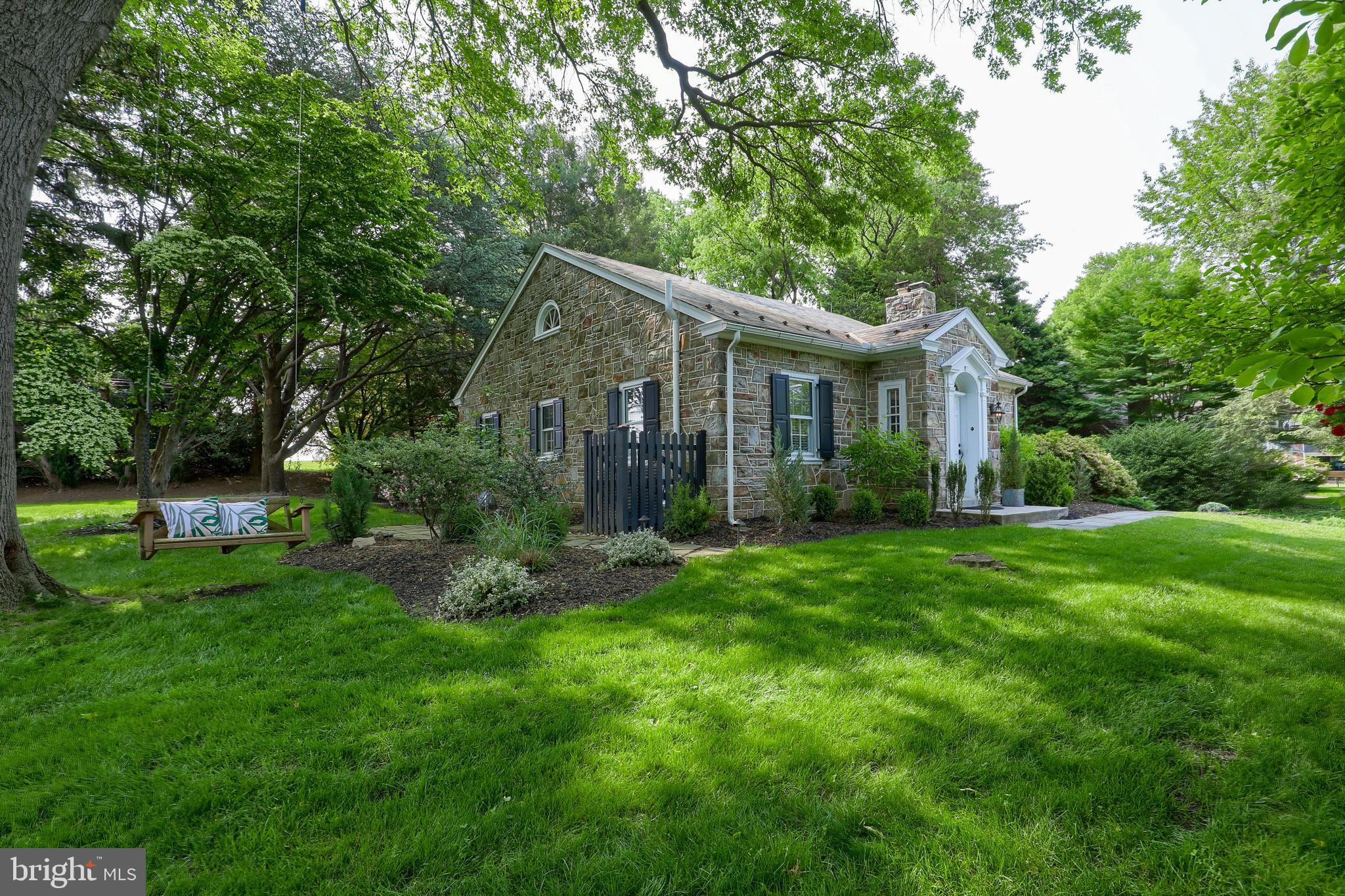HAMILTON PARK - Residential