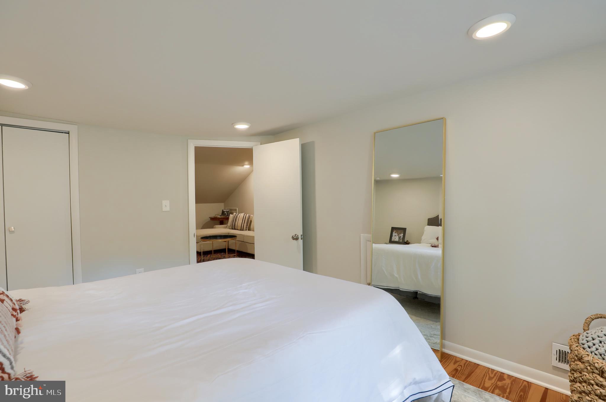 HAMILTON PARK - Residential