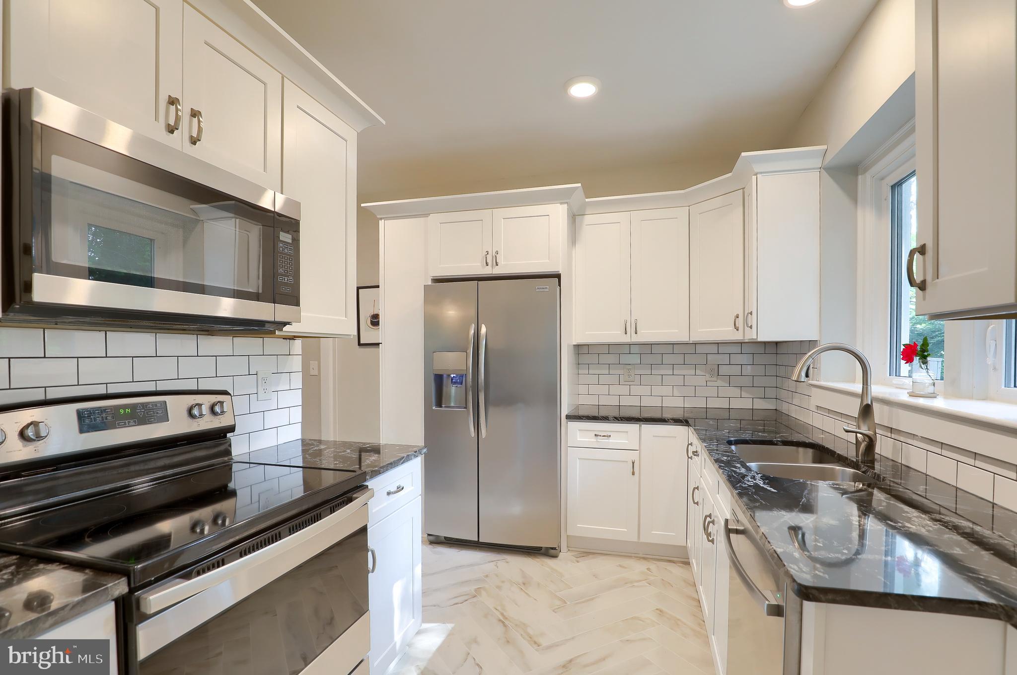 HAMILTON PARK - Residential