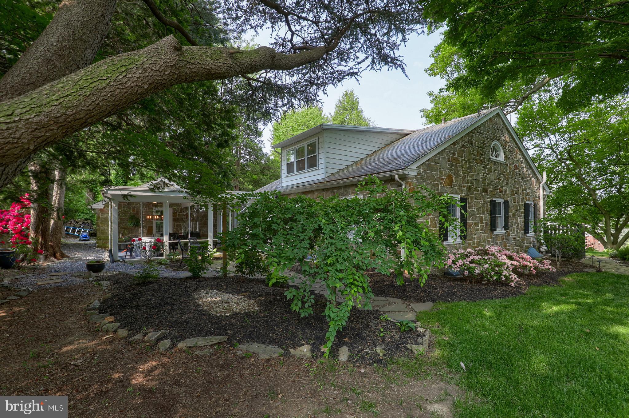 HAMILTON PARK - Residential