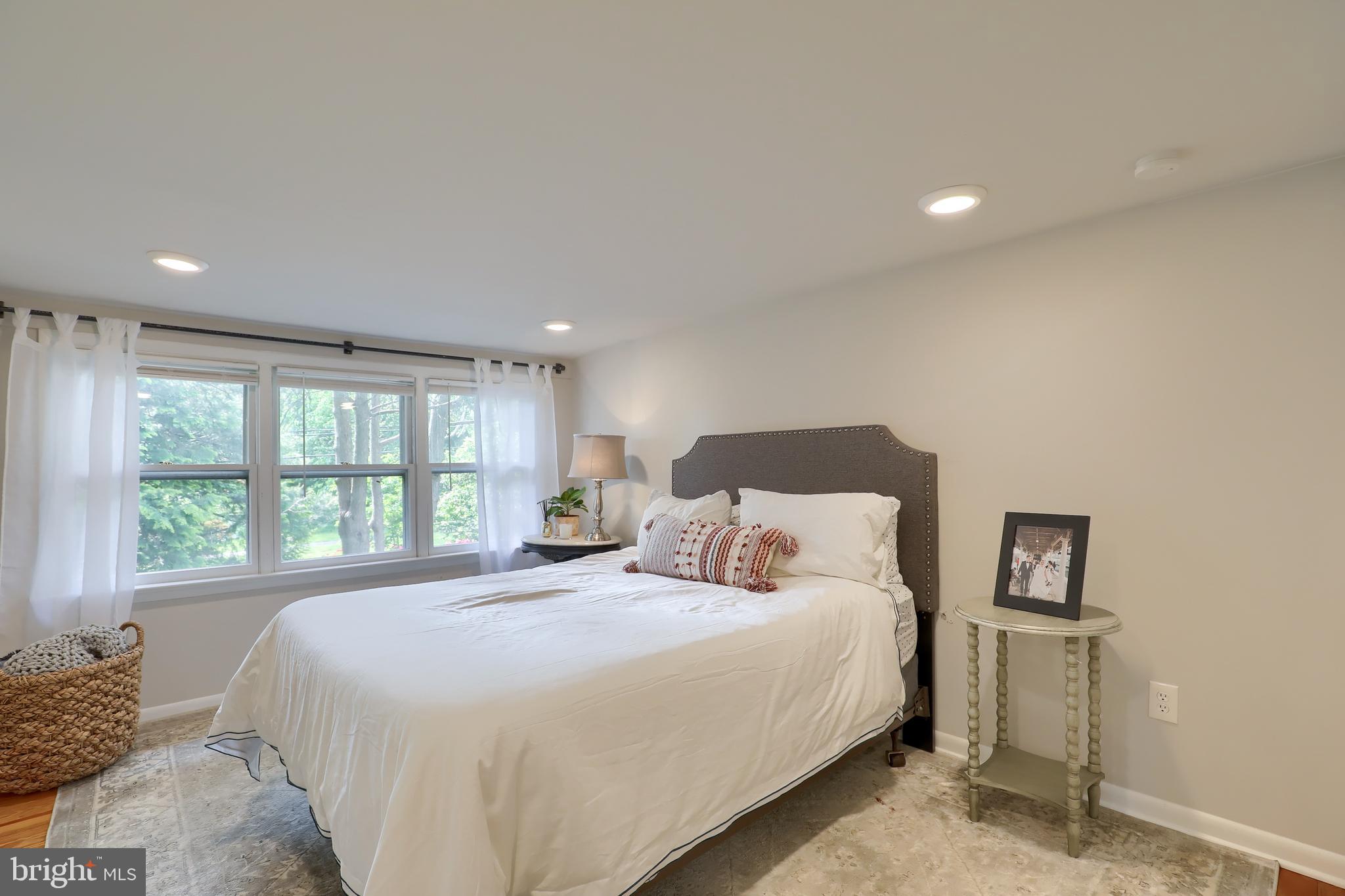 HAMILTON PARK - Residential
