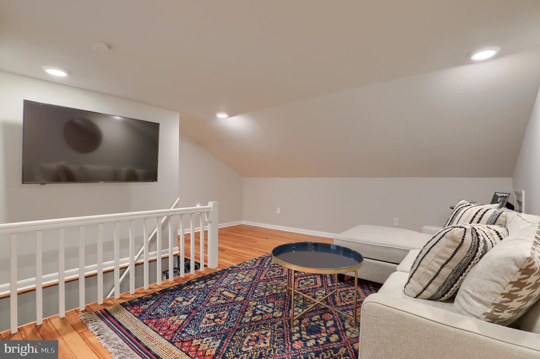 HAMILTON PARK - Residential