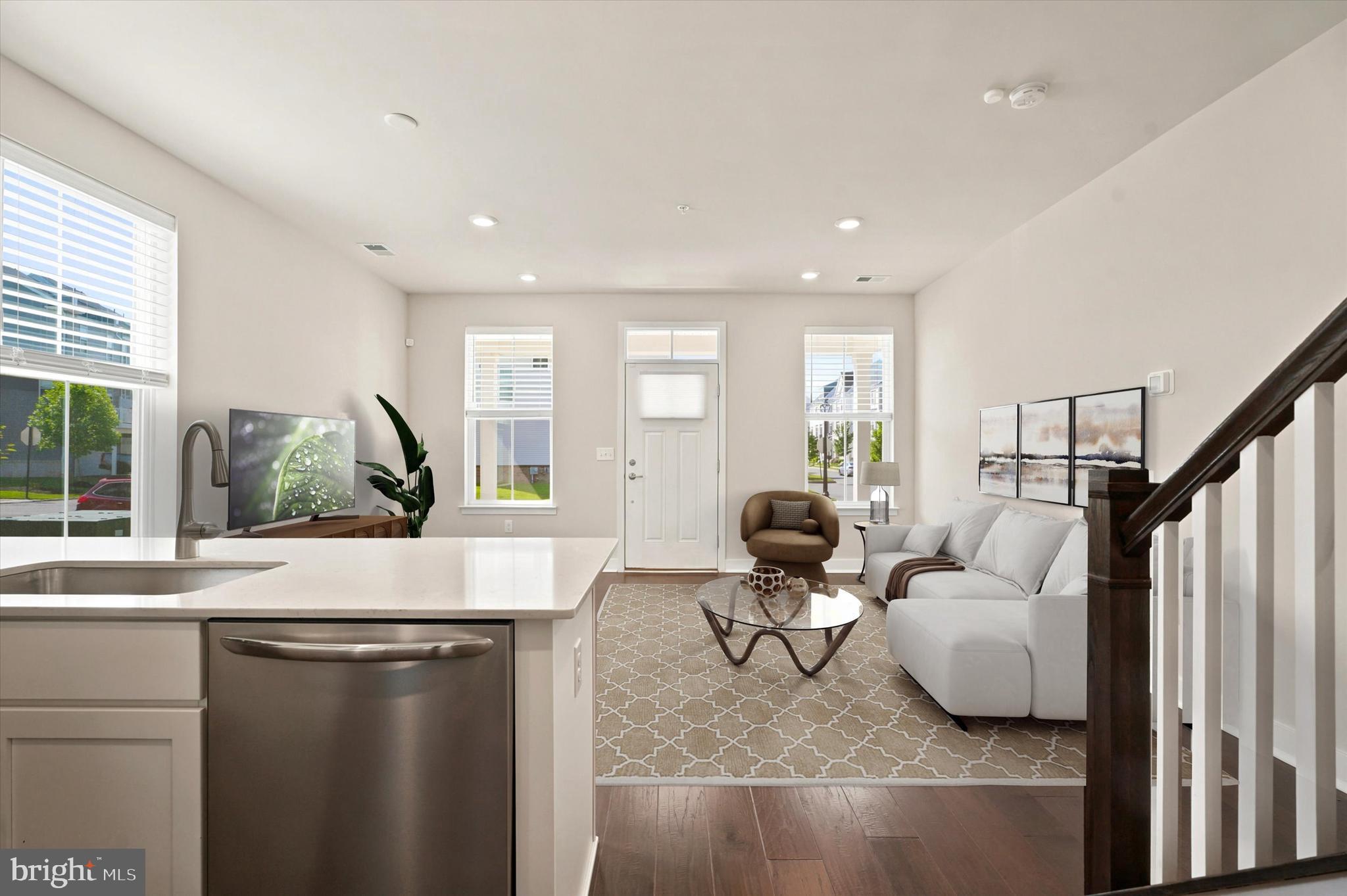 STEELPOINTE - Residential