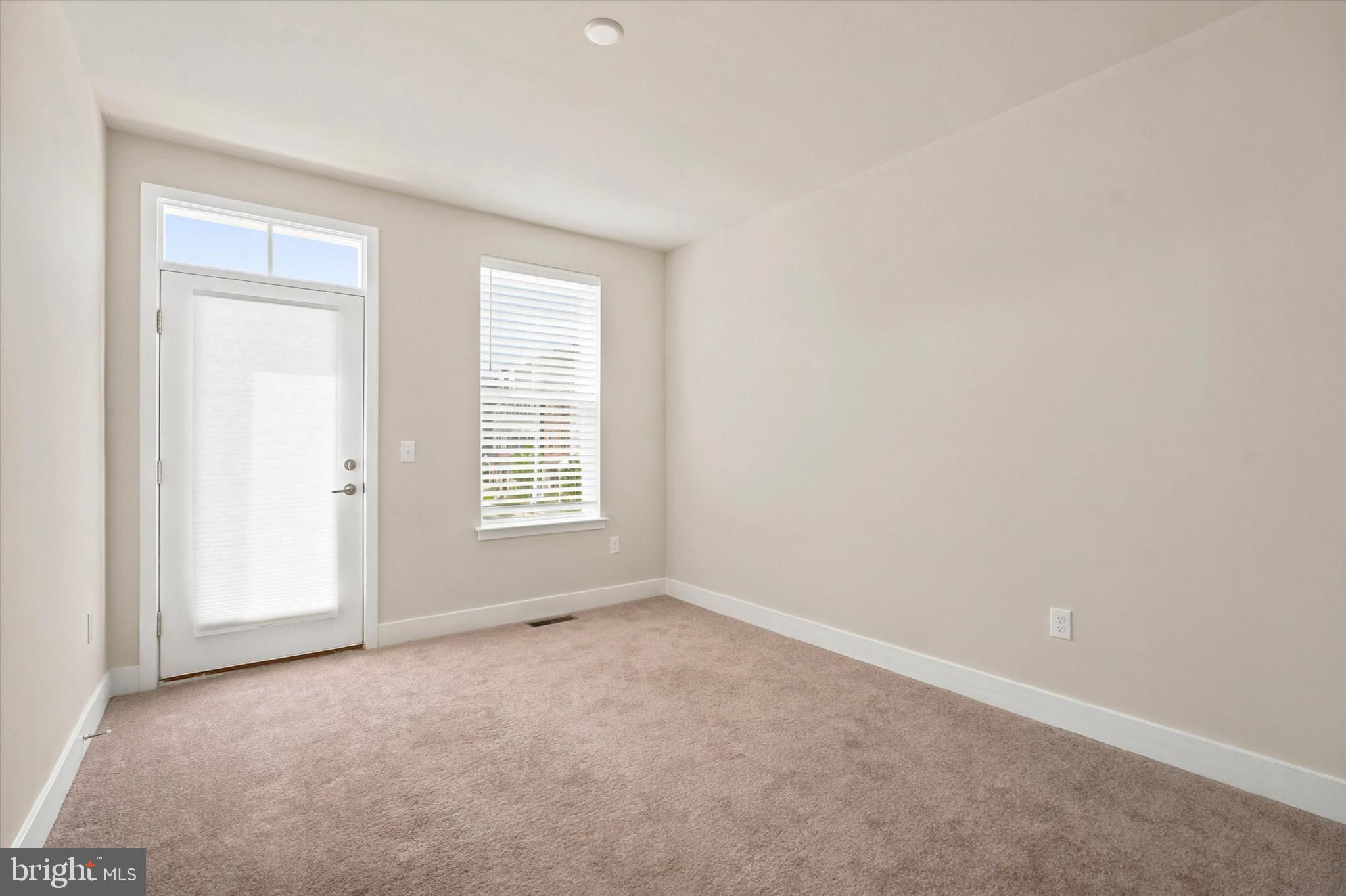 STEELPOINTE - Residential