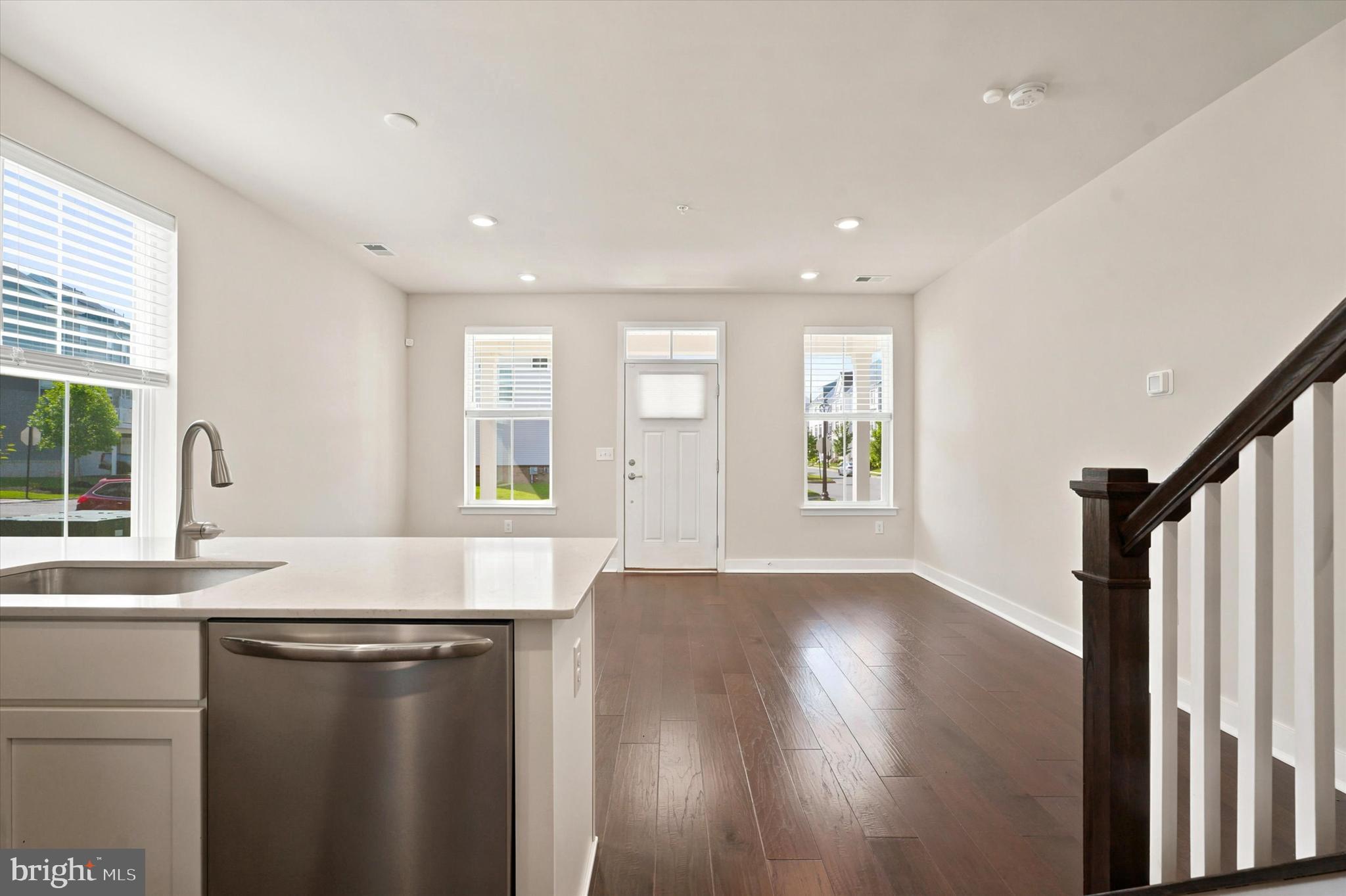 STEELPOINTE - Residential