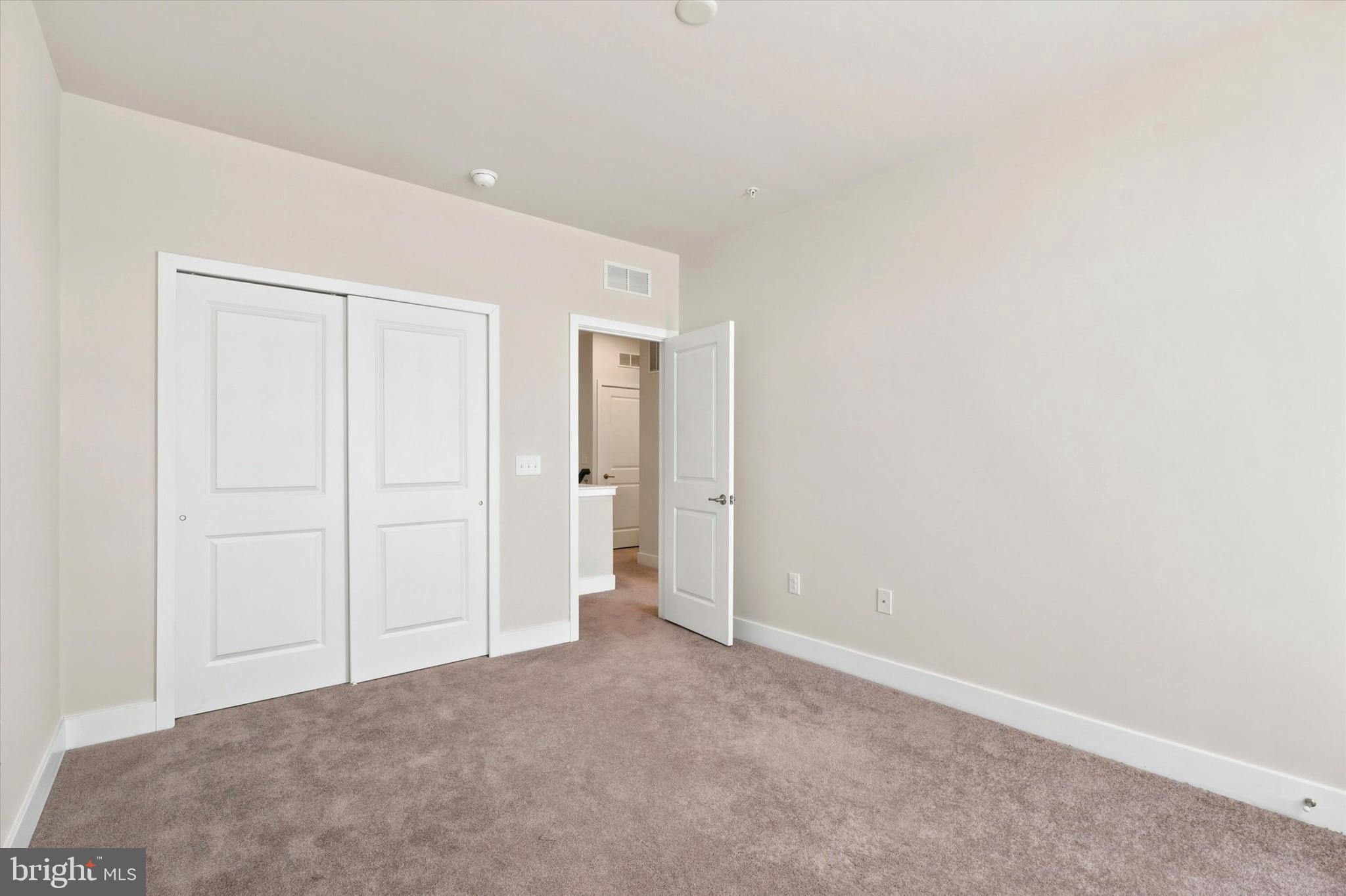 STEELPOINTE - Residential