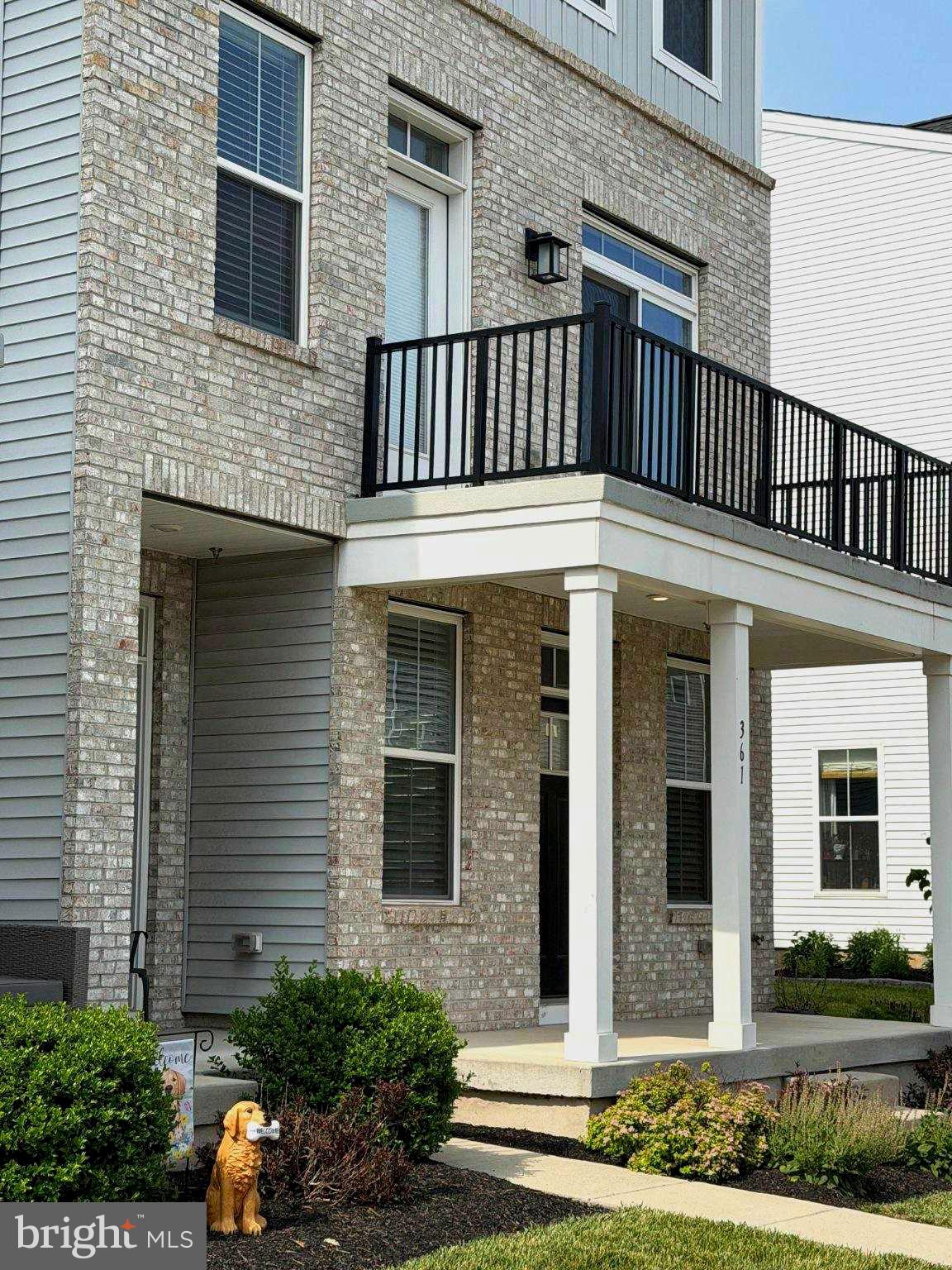 STEELPOINTE - Residential
