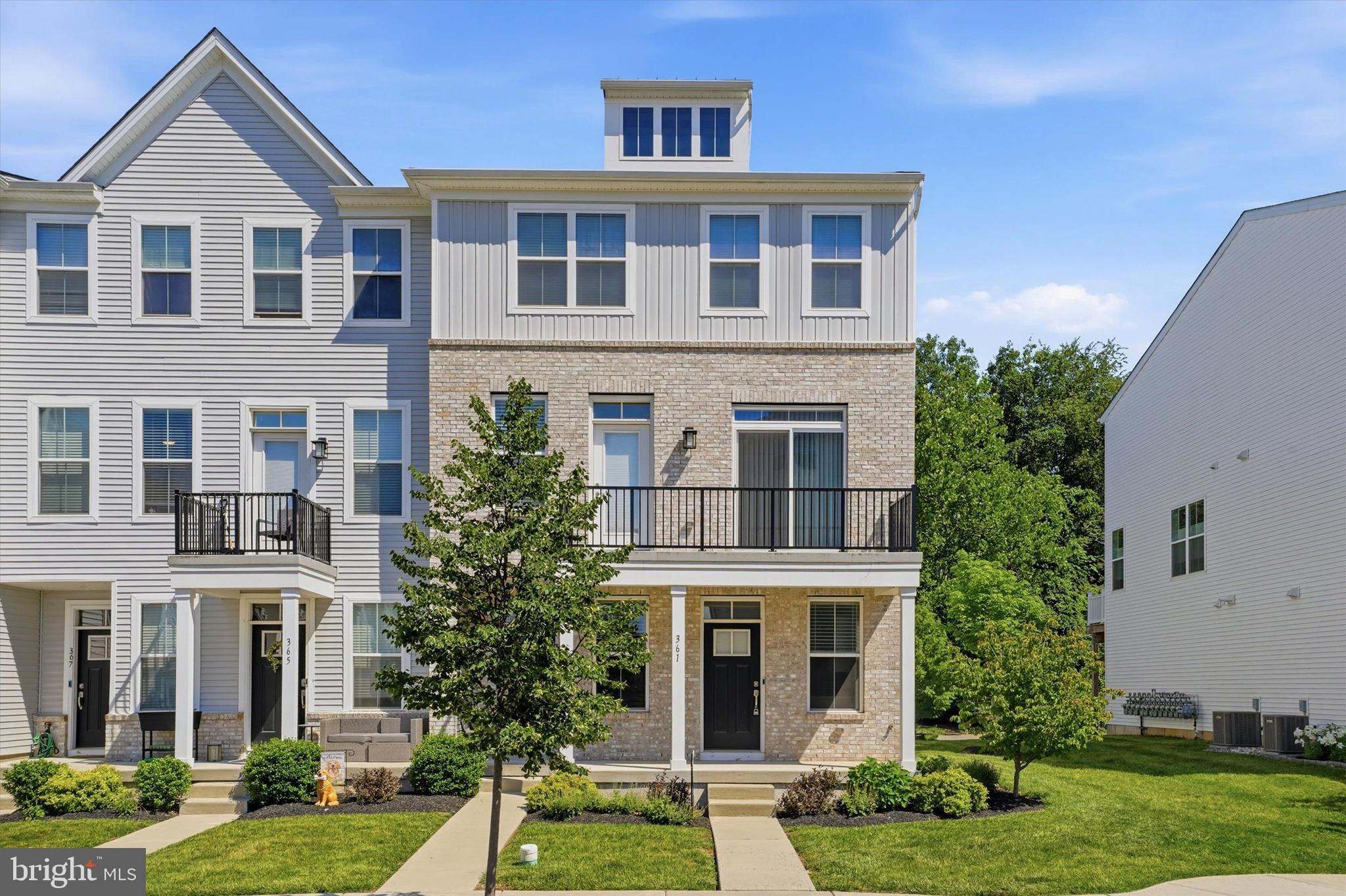 STEELPOINTE - Residential