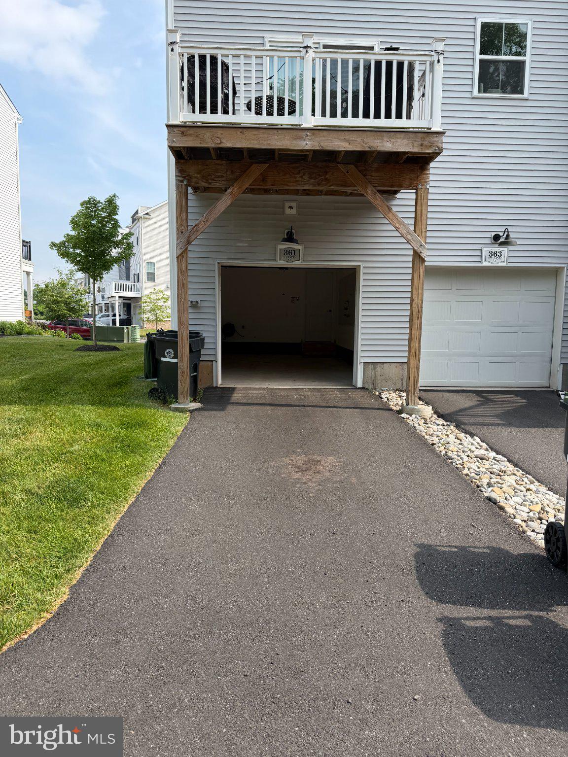 STEELPOINTE - Residential