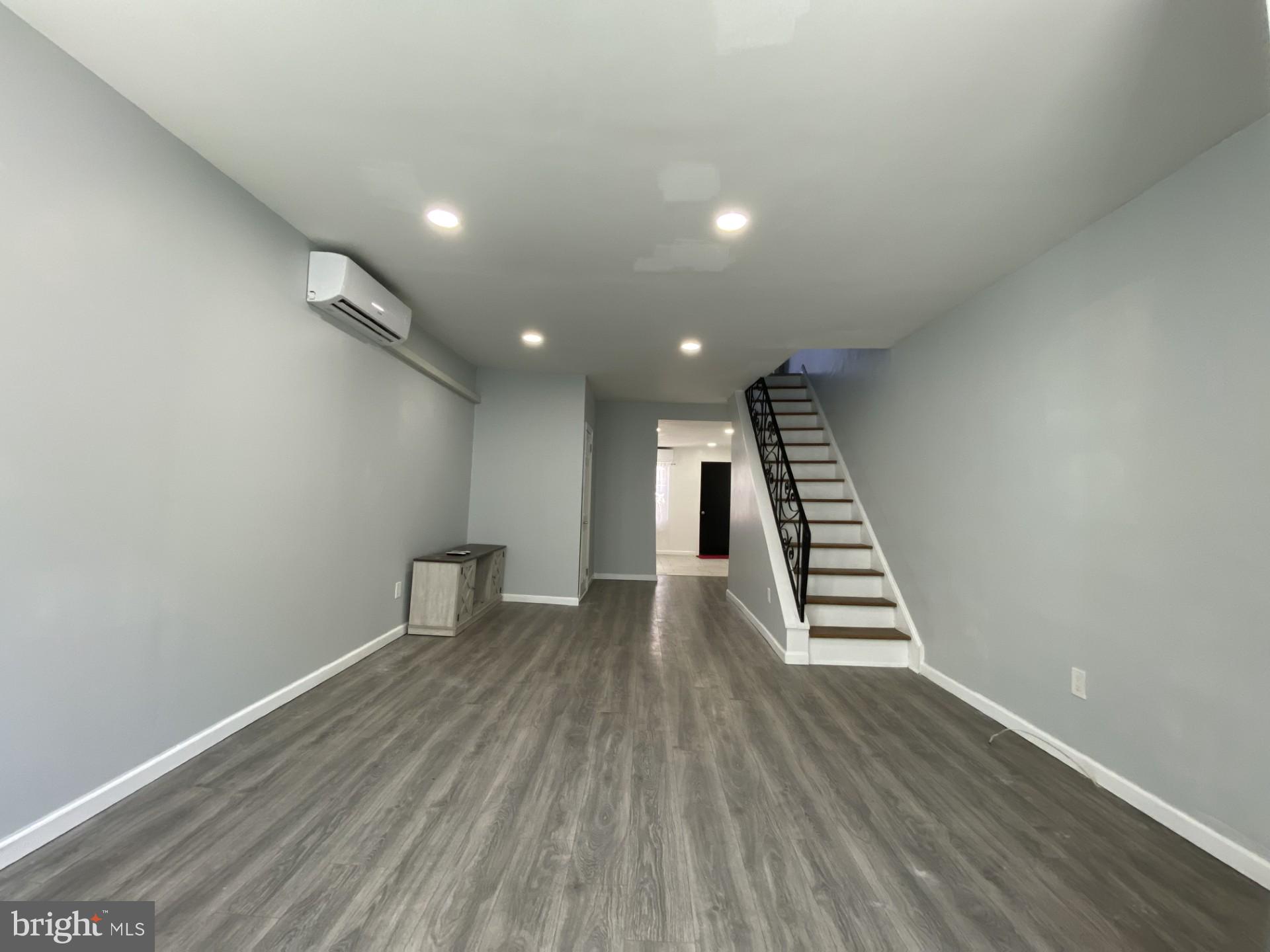 WHITMAN - Residential
