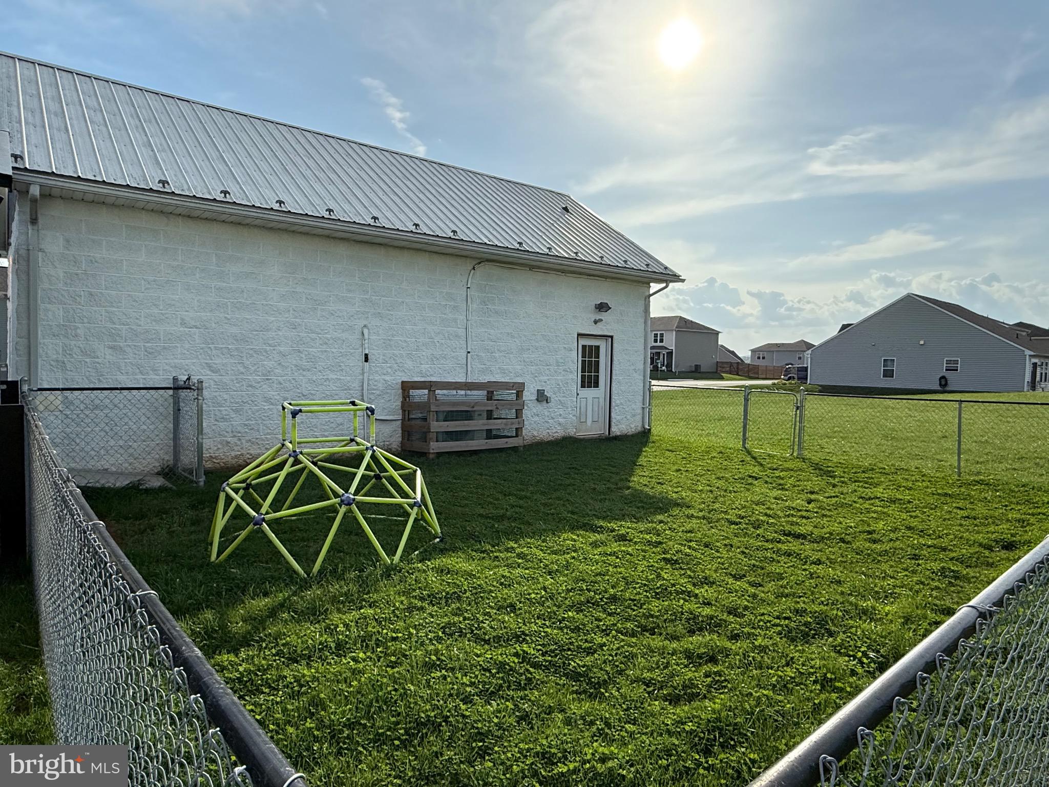 MORNING DOVE ESTATES - Residential