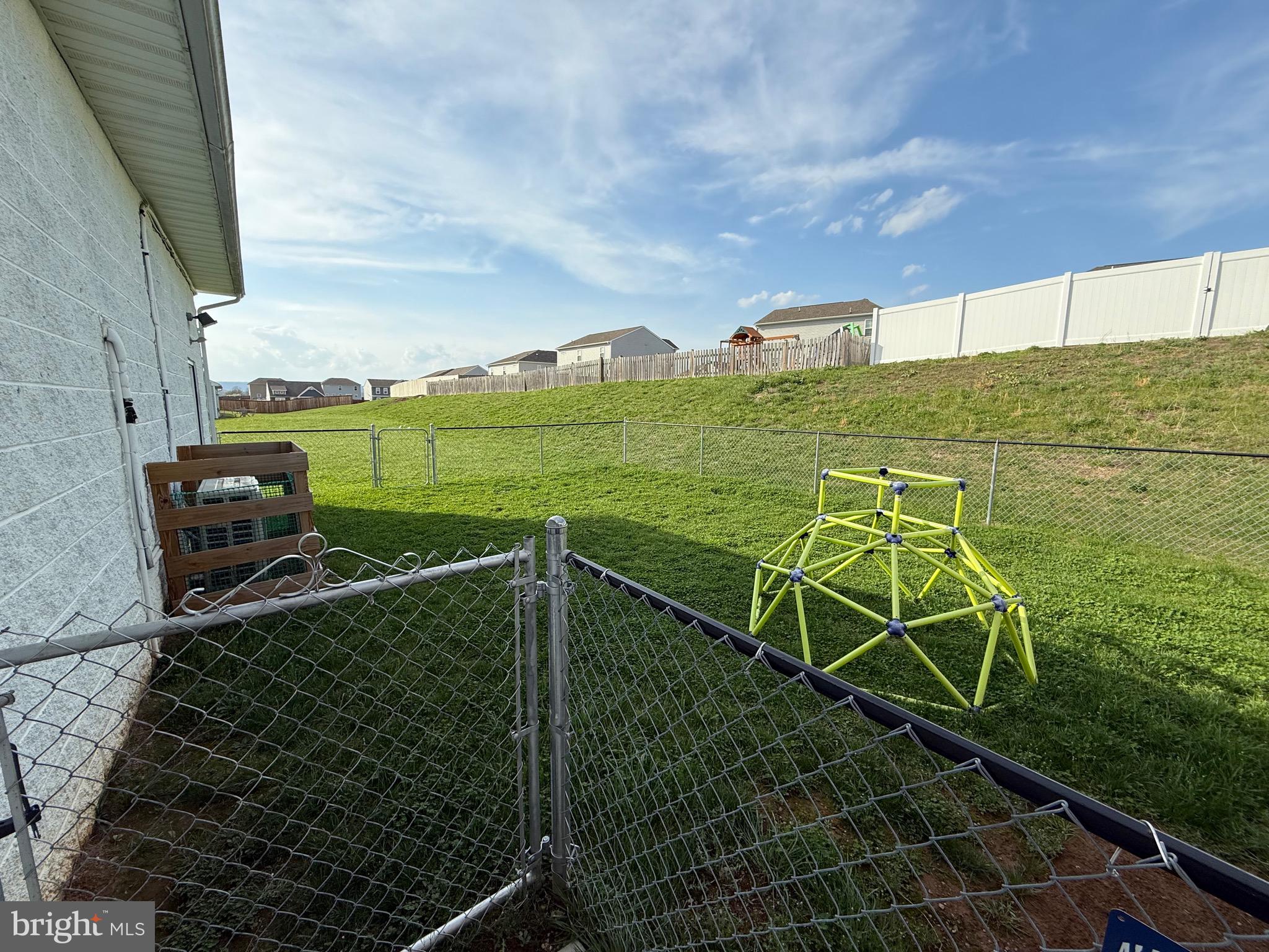MORNING DOVE ESTATES - Residential