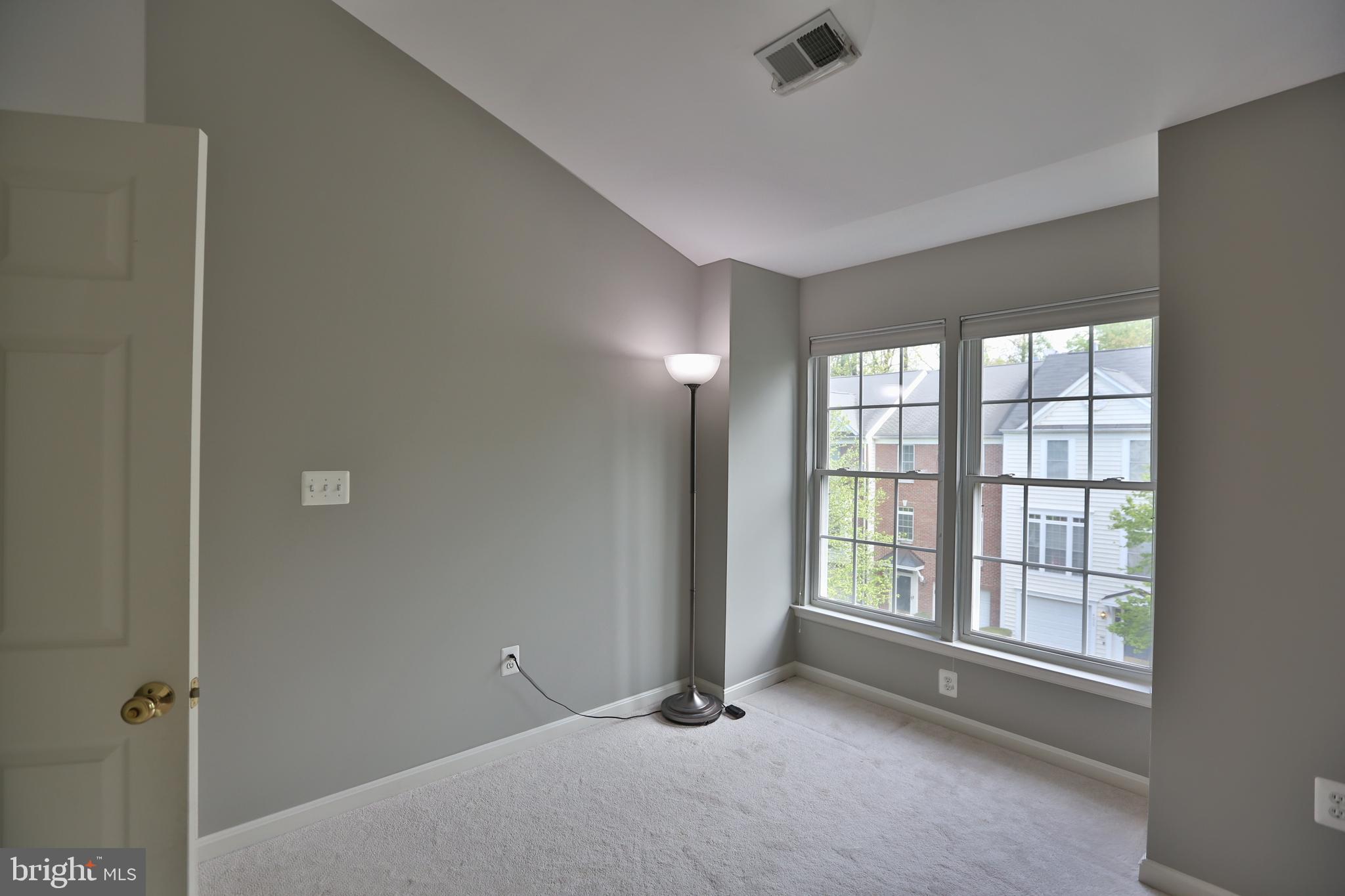 FAIR OAKS - Residential Lease