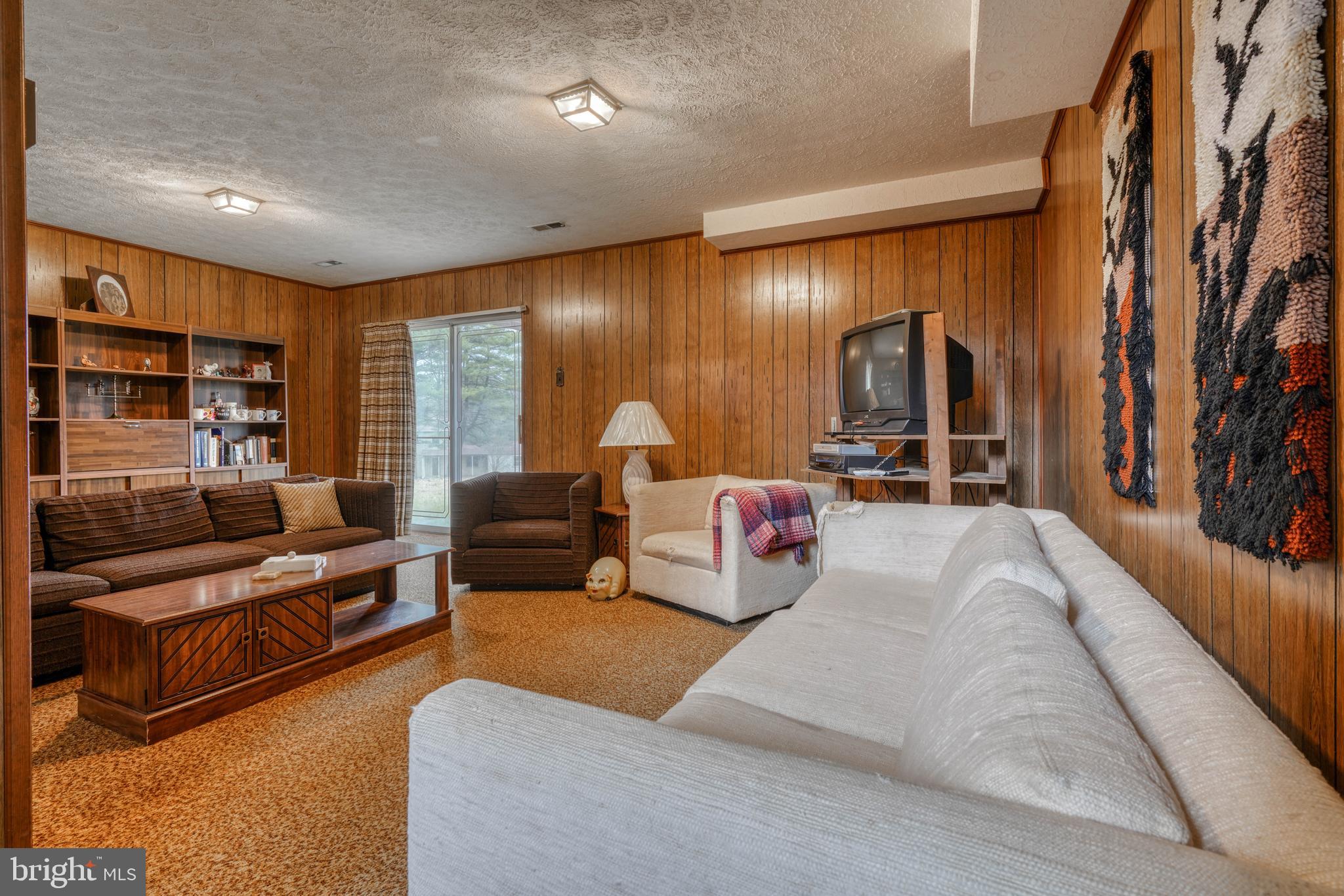 VALLEY HILLS - Residential