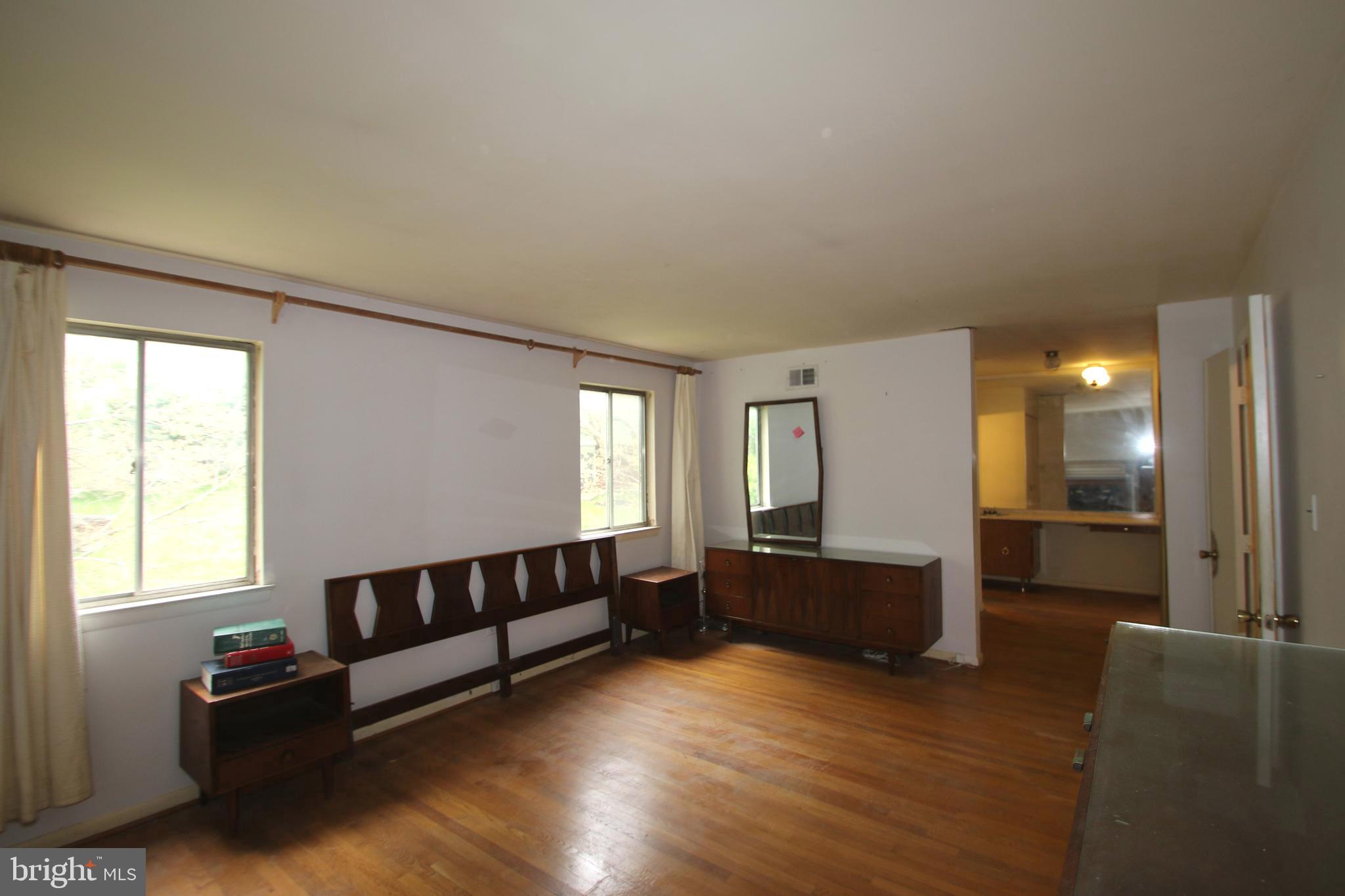 LAYHILL GARDENS - Residential