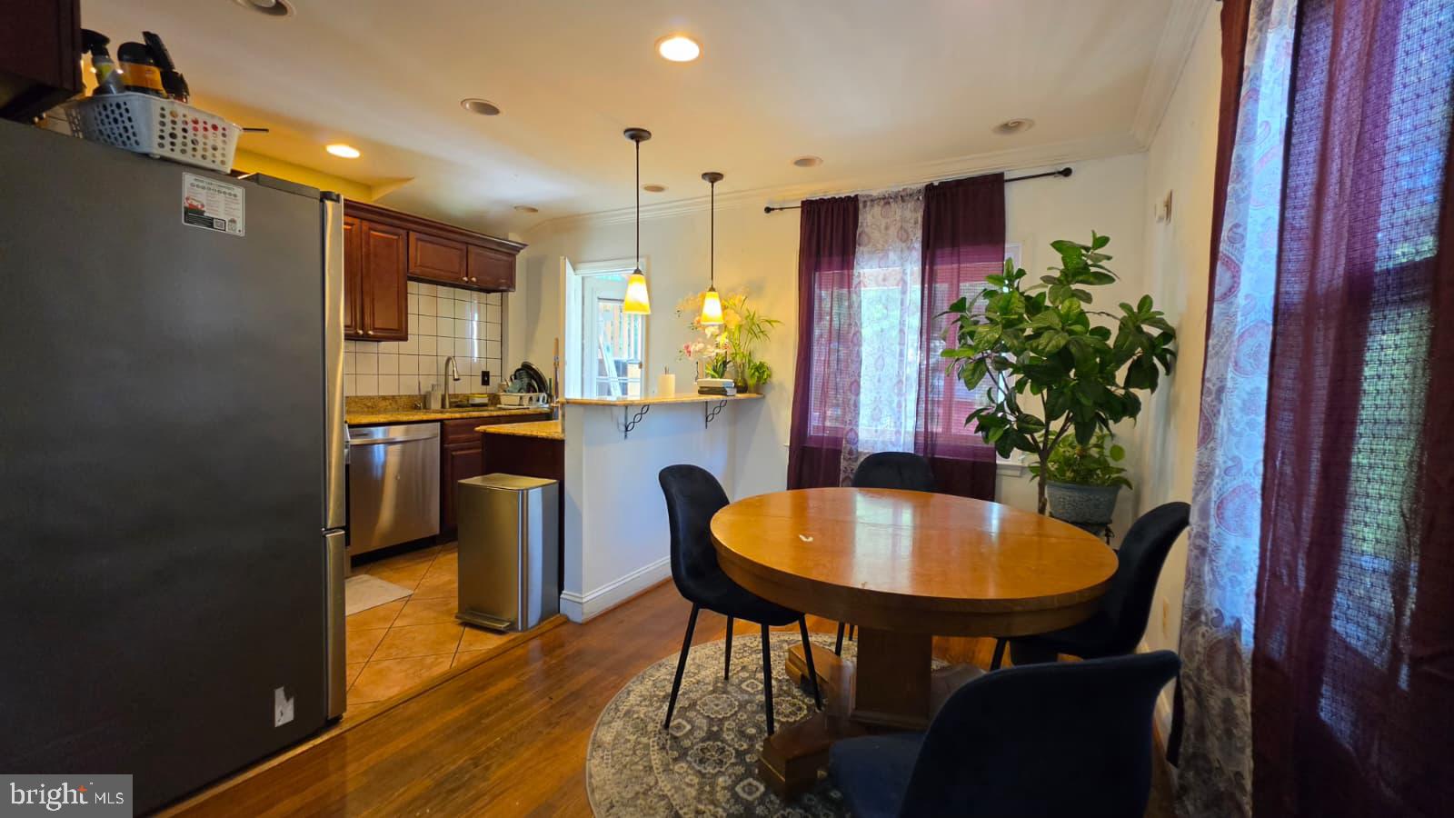 QUINCY MANOR - Residential