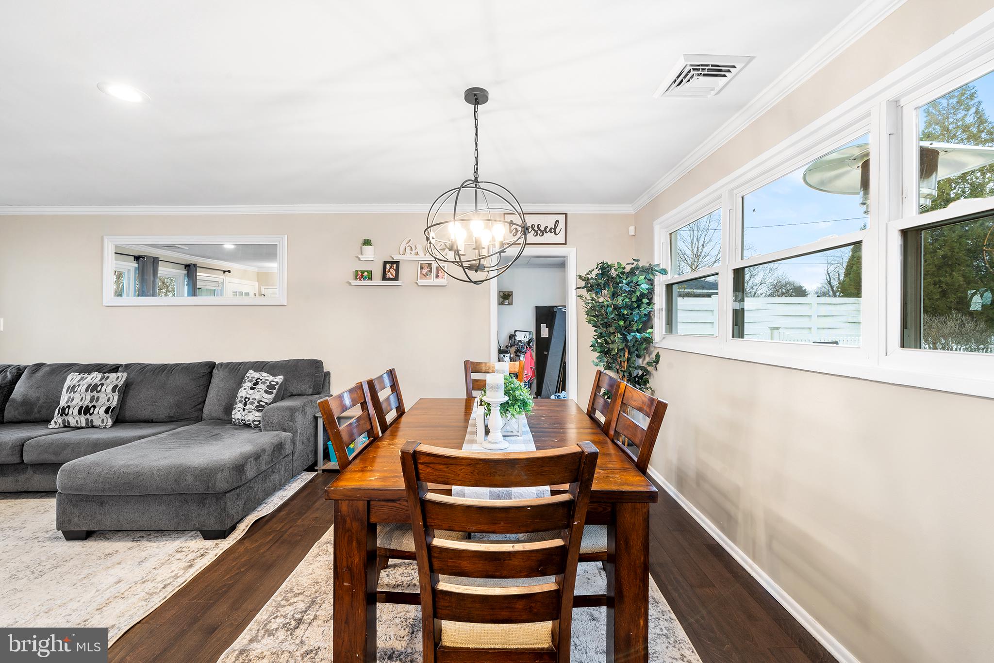 PENN SQ - Residential