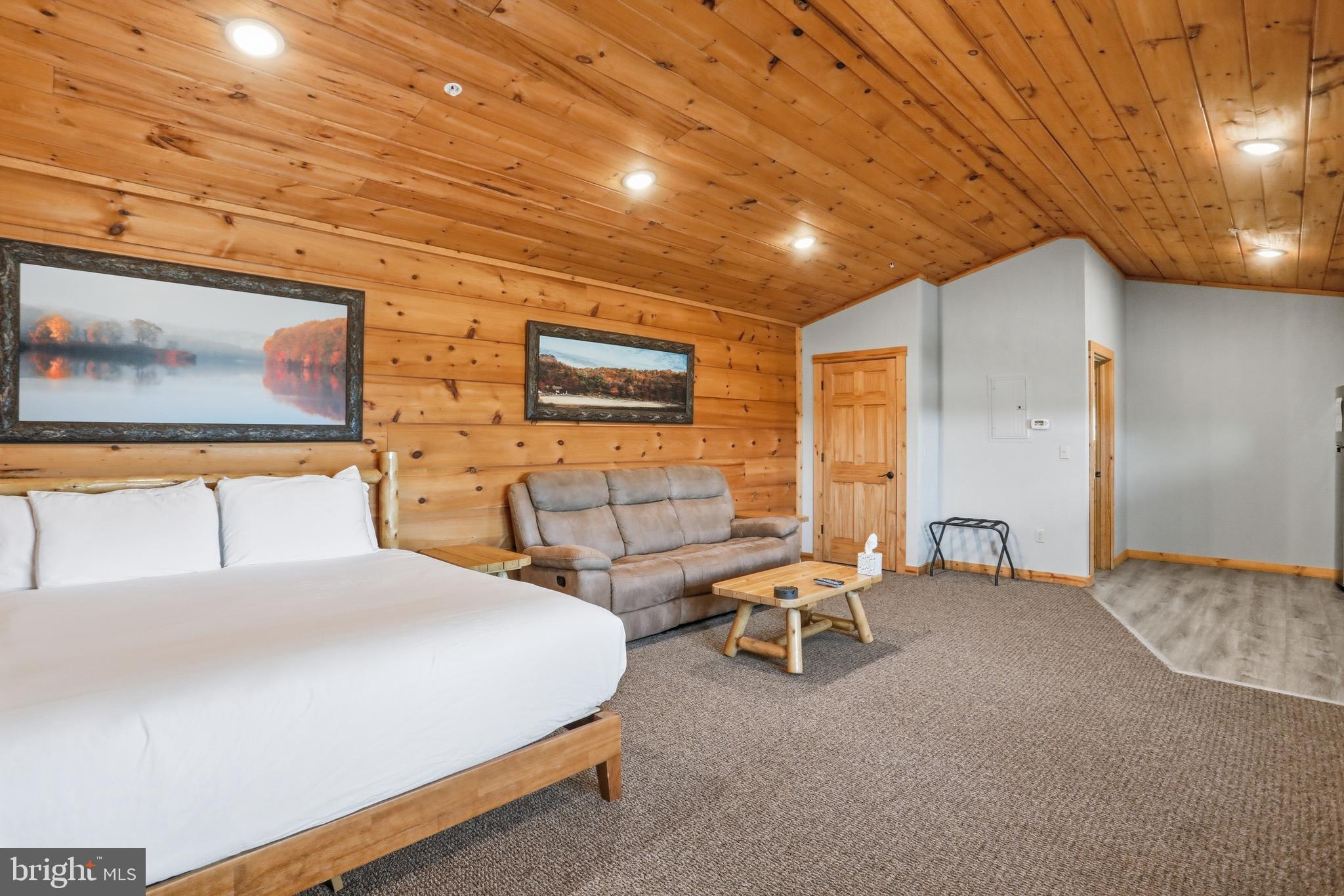 THE LODGES AT SUNSET VILLAGE - Residential