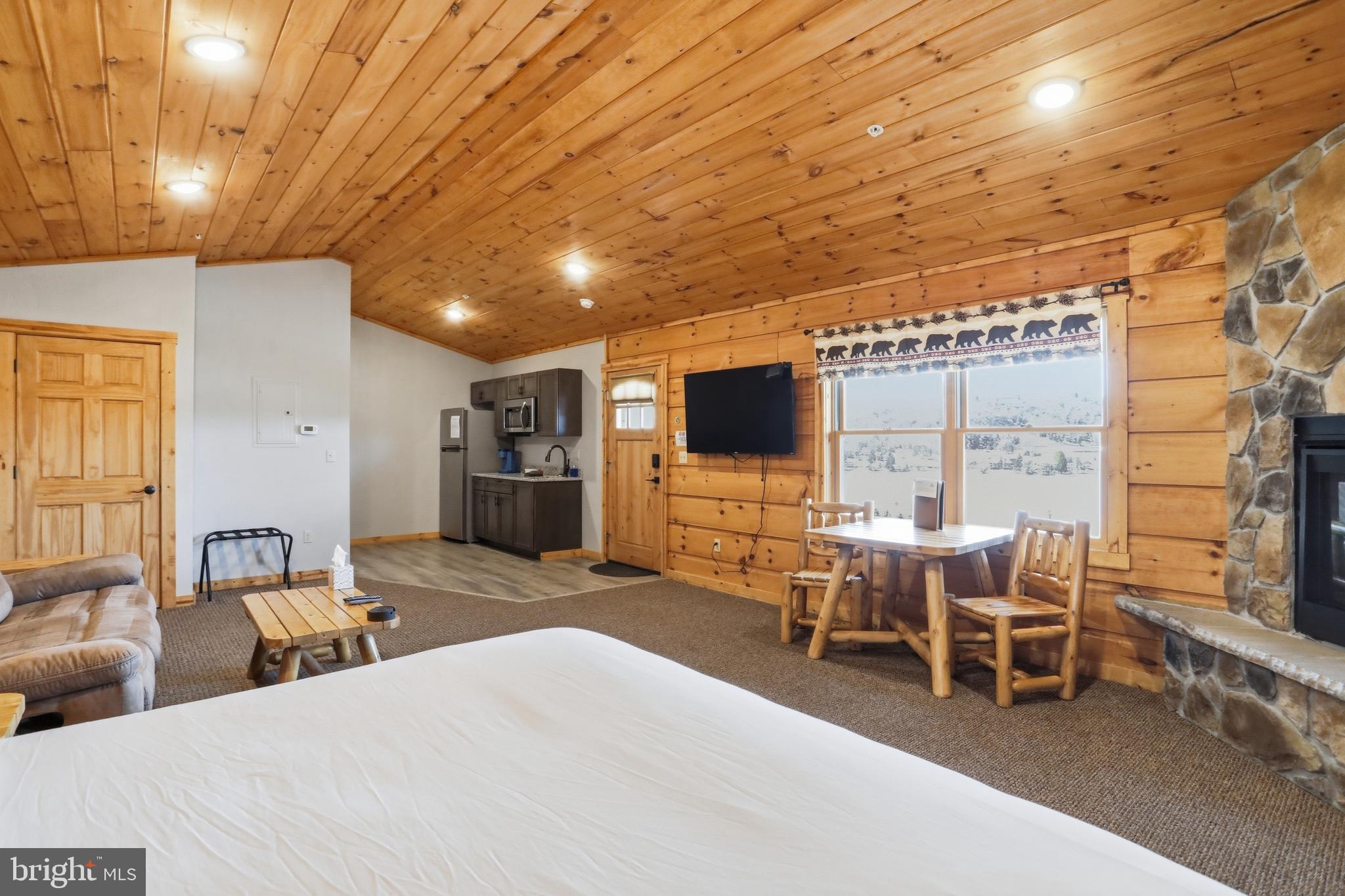 THE LODGES AT SUNSET VILLAGE - Residential