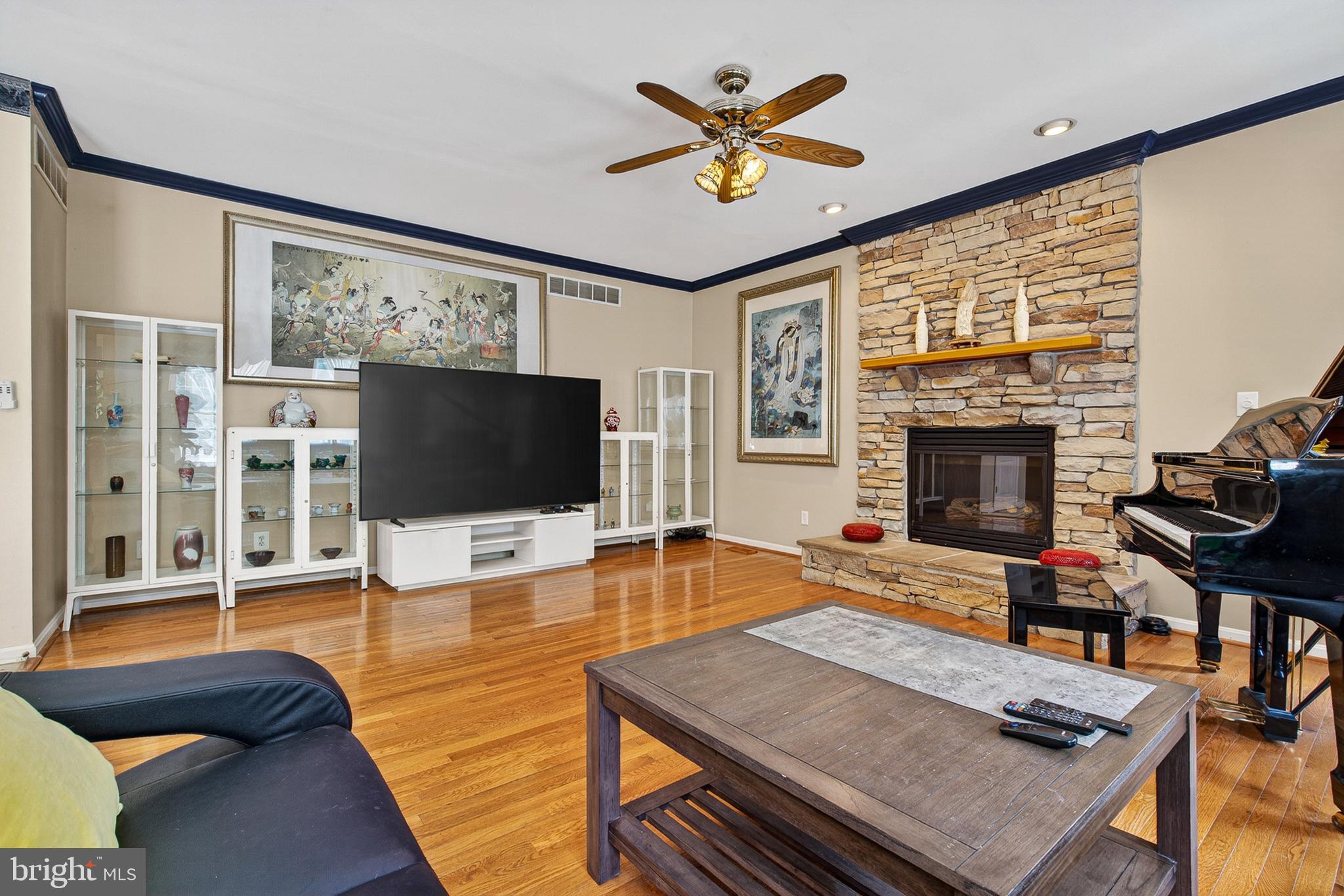 SPRINGHOUSE STATION - Residential