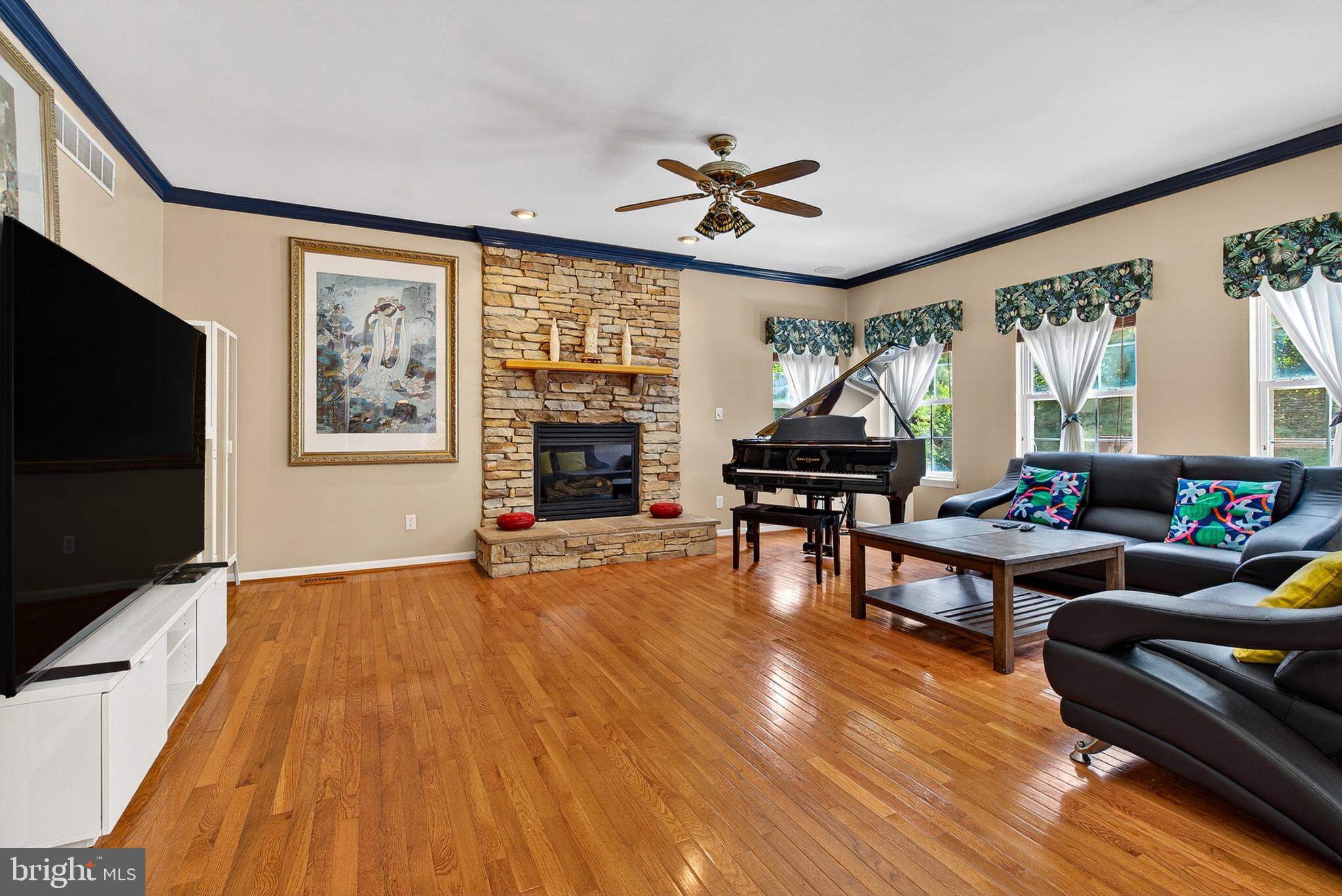 SPRINGHOUSE STATION - Residential