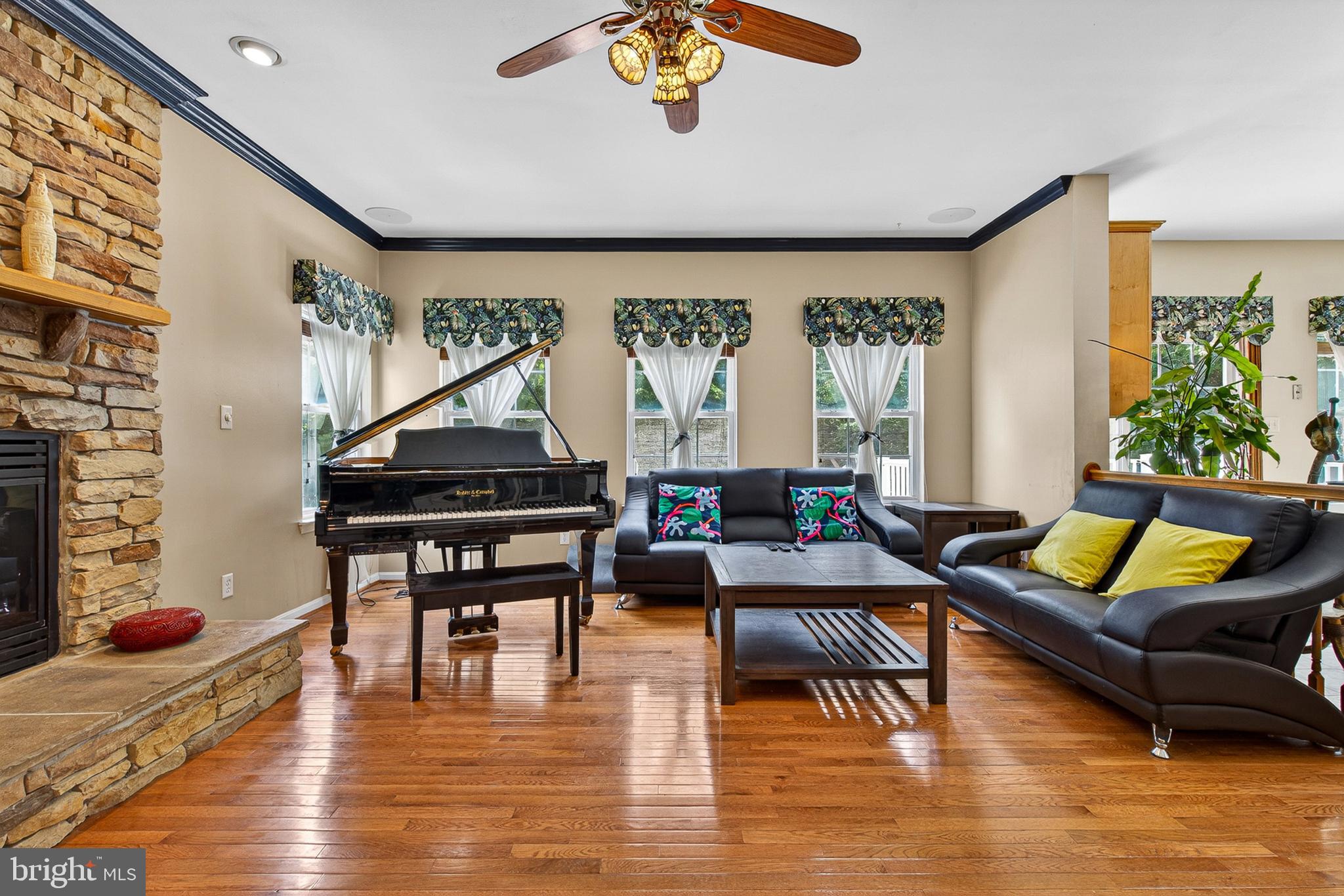 SPRINGHOUSE STATION - Residential