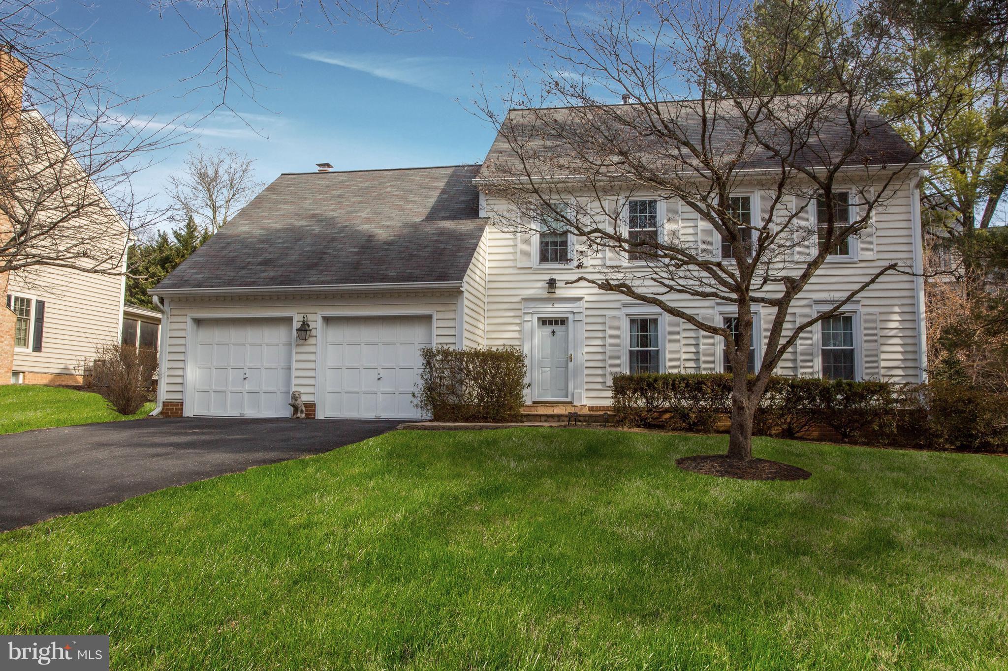 PRICE REDUCTION IN NORTH FARM1! Kitchen with SS appliances, granite countertops & breakfast room leading out to entertainment deck & fenced backyard. Brazilian hardwood flooring in LR, DR & Kit. Upper level has 4 large bedrooms including master with sitting area + w/d on bed level. Home sits on a quiet cul-de-sac close to North Farm Park which offers tennis courts,  trails & playground.